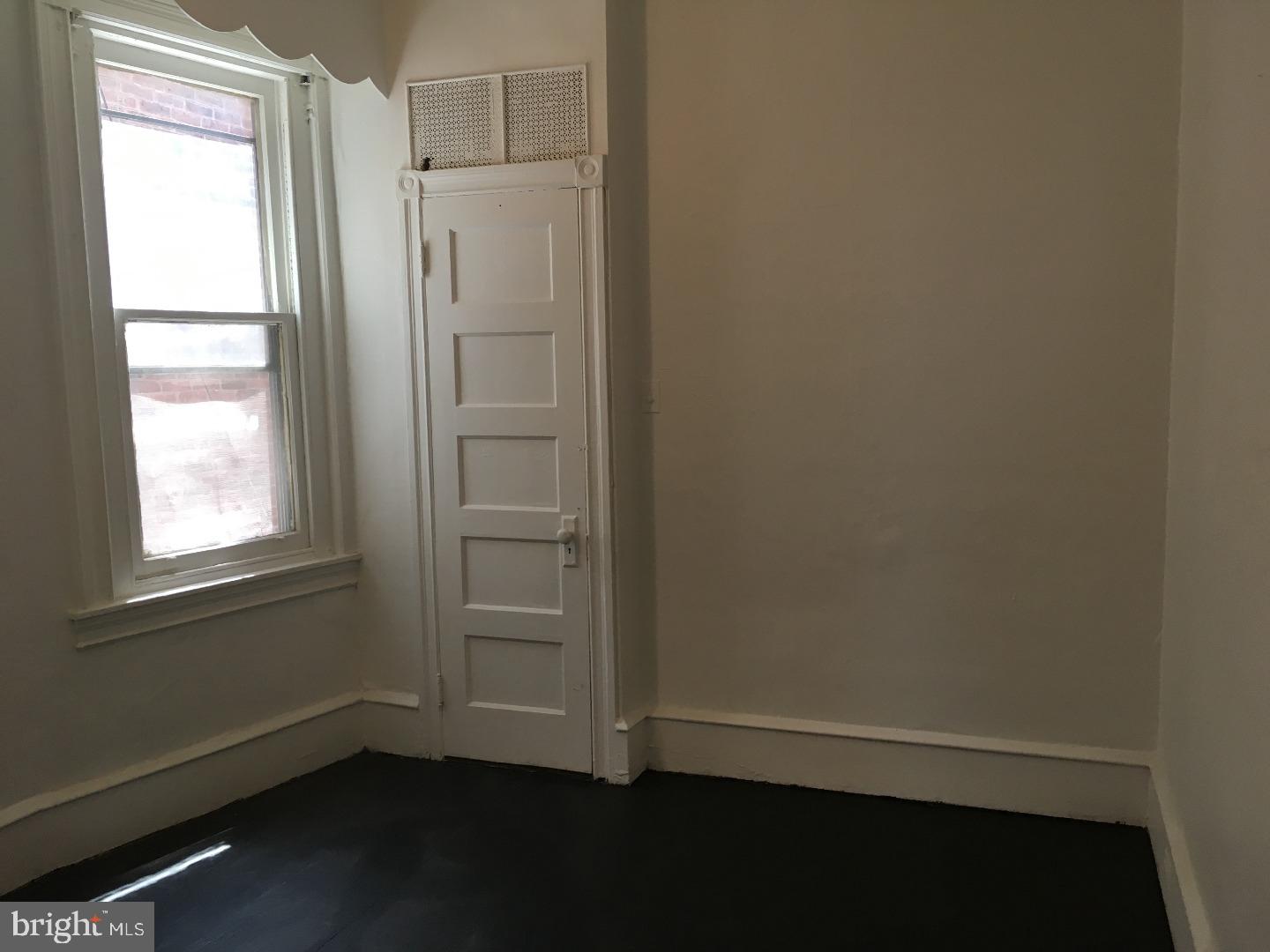 HUNTING PARK - Residential Income