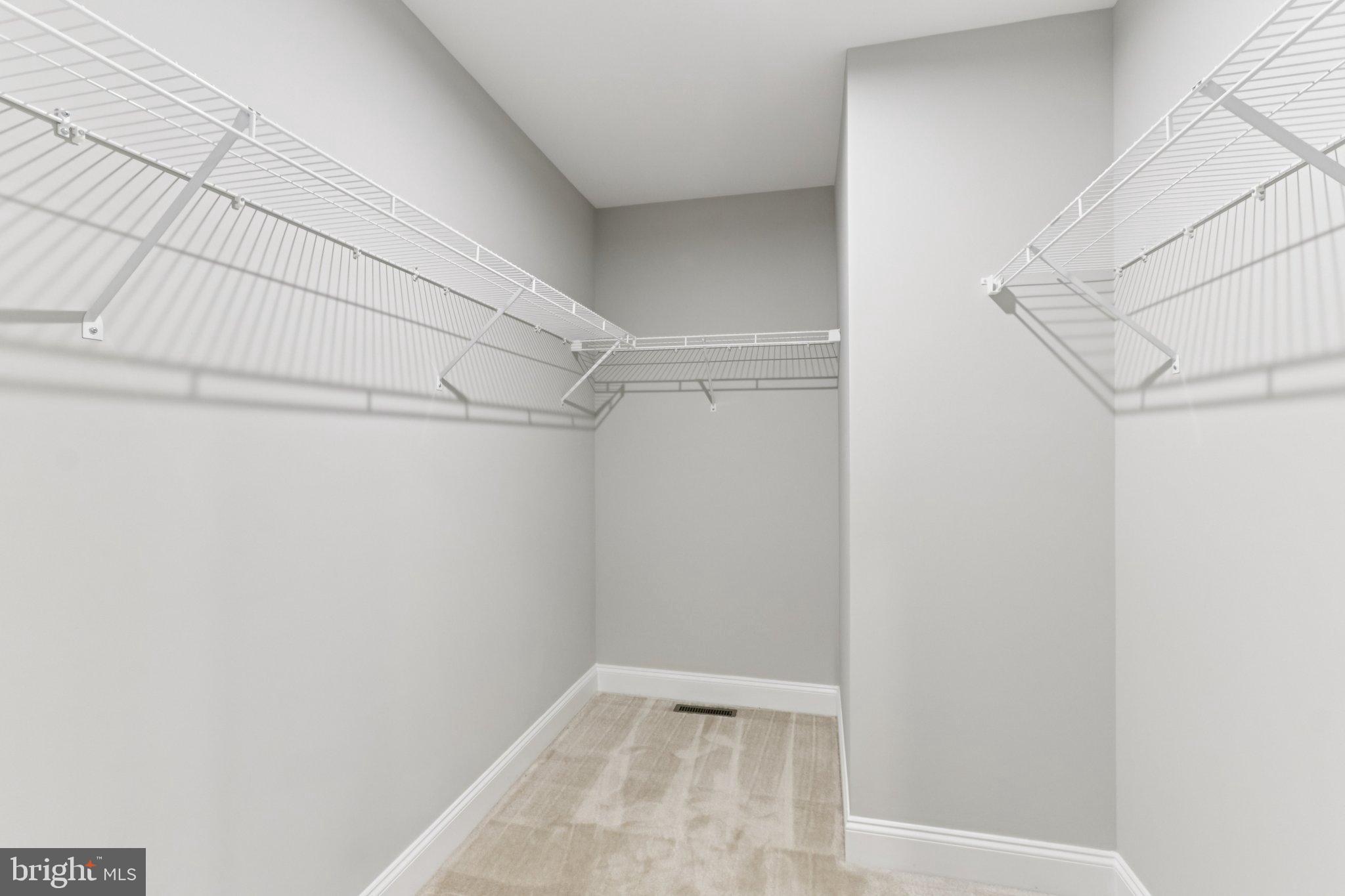 LAFAYETTE HILL - Residential