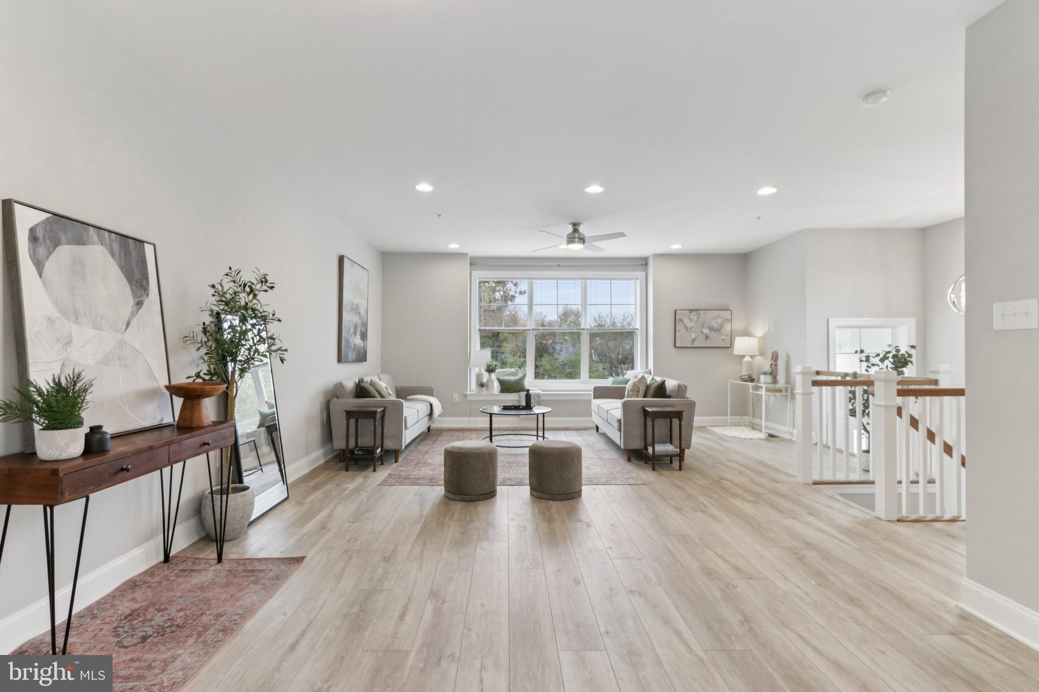 LAFAYETTE HILL - Residential