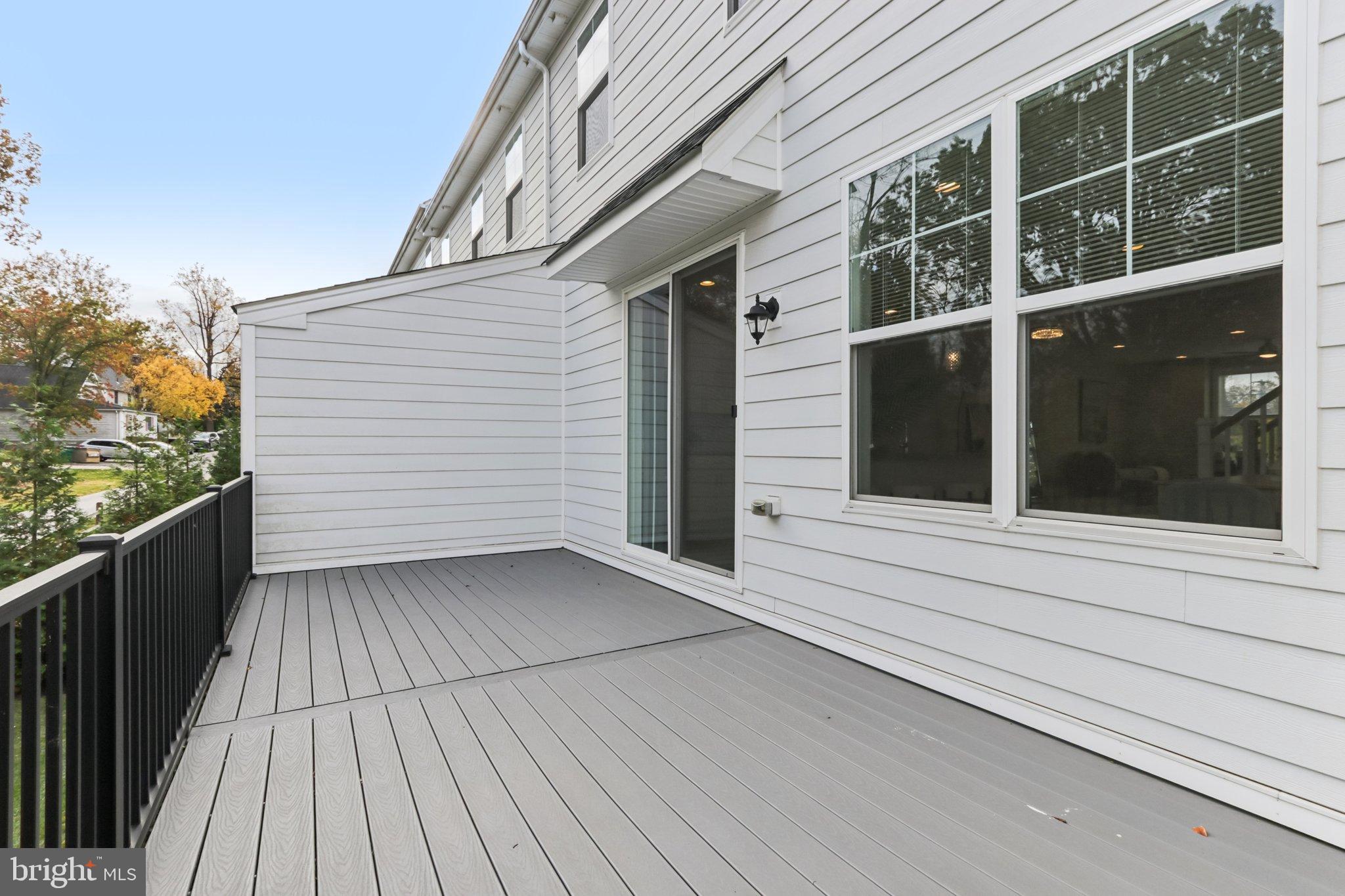 LAFAYETTE HILL - Residential