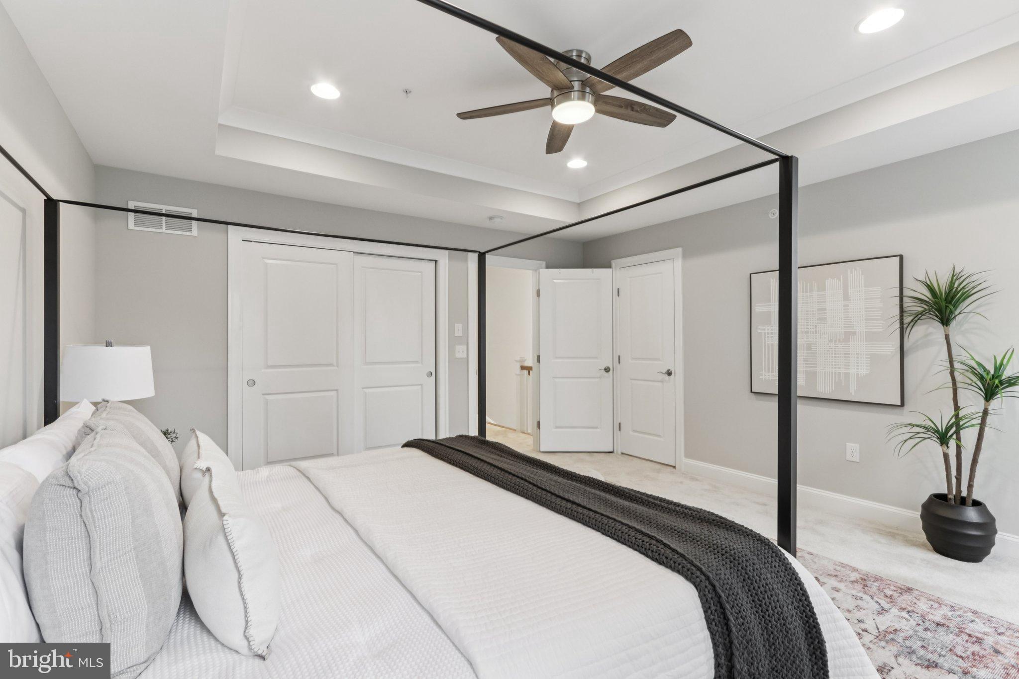 LAFAYETTE HILL - Residential