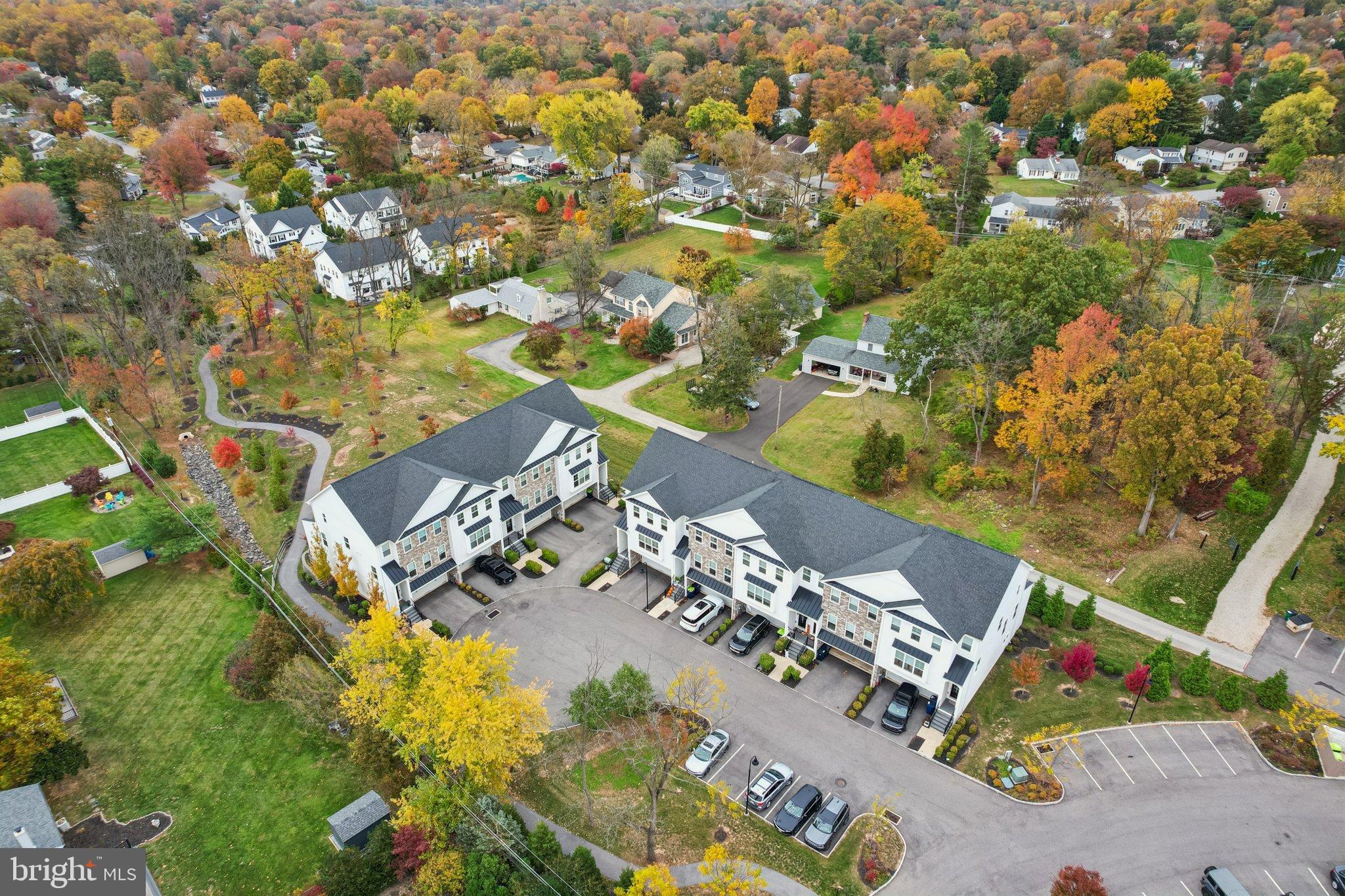 LAFAYETTE HILL - Residential