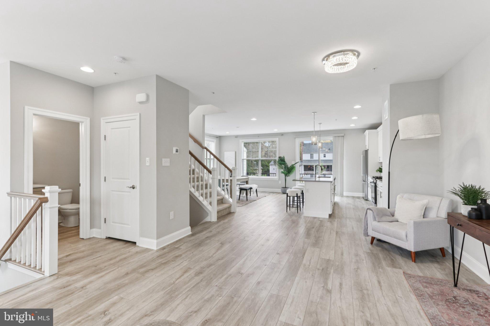 LAFAYETTE HILL - Residential