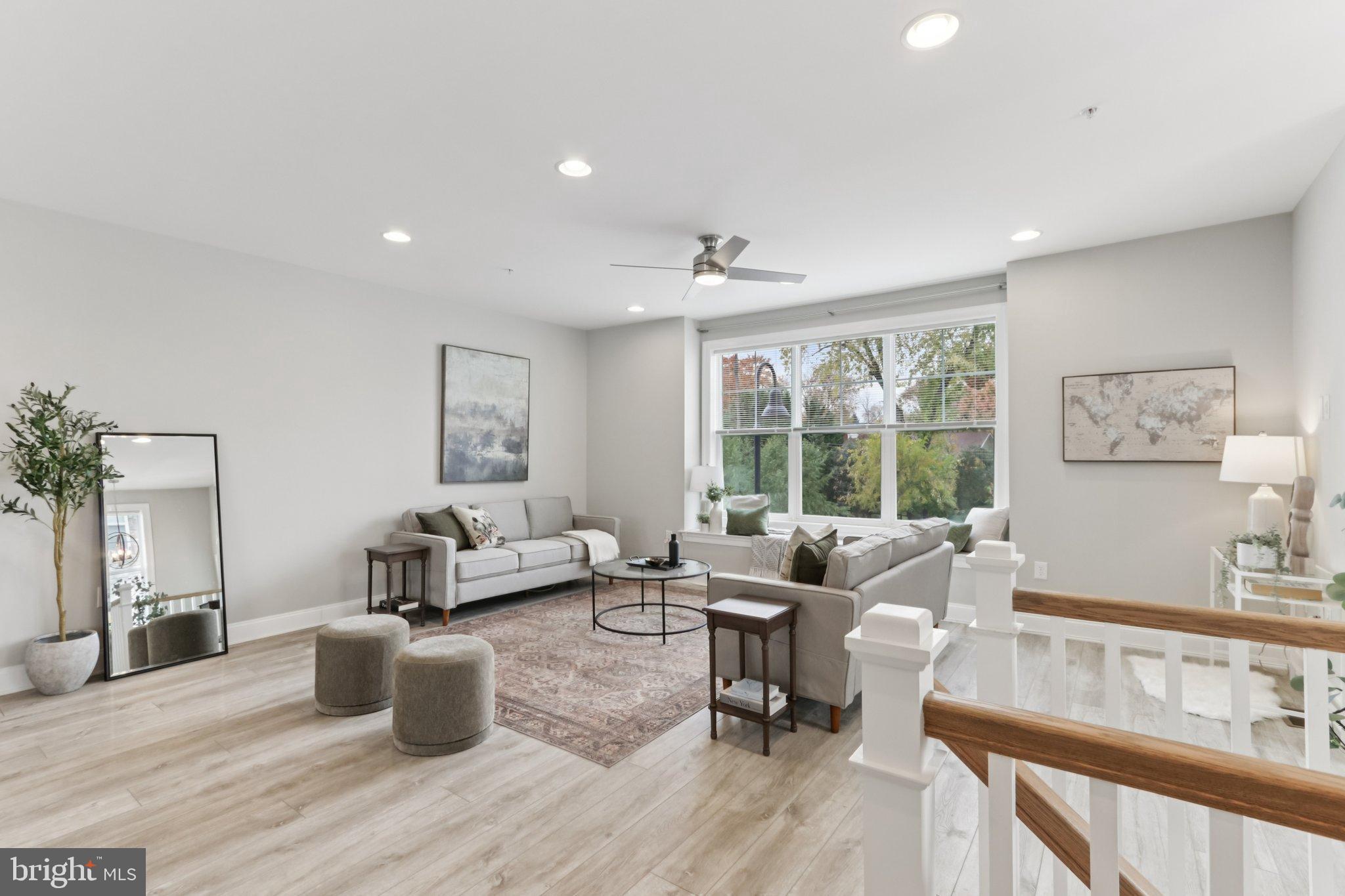 LAFAYETTE HILL - Residential