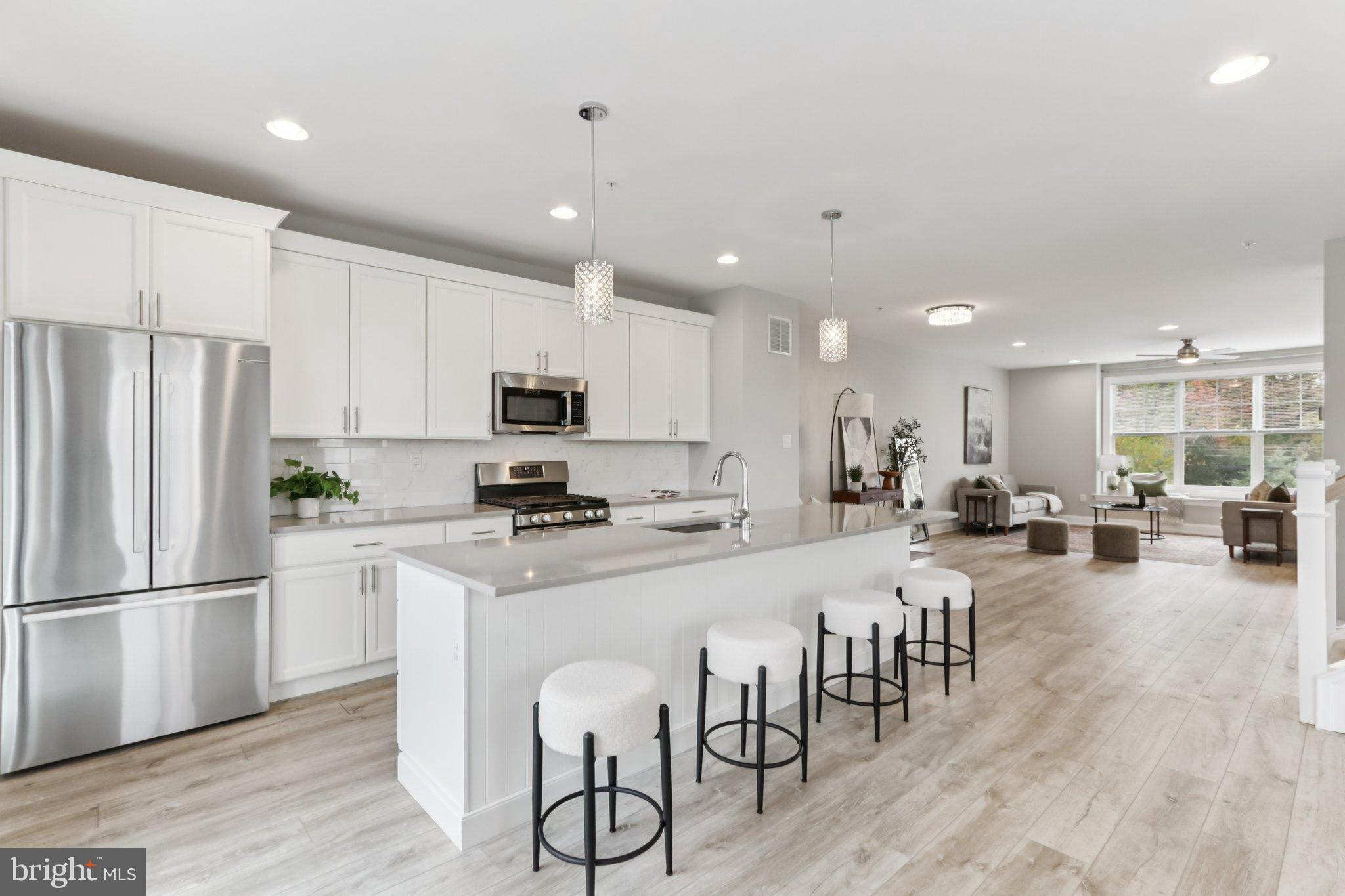 LAFAYETTE HILL - Residential