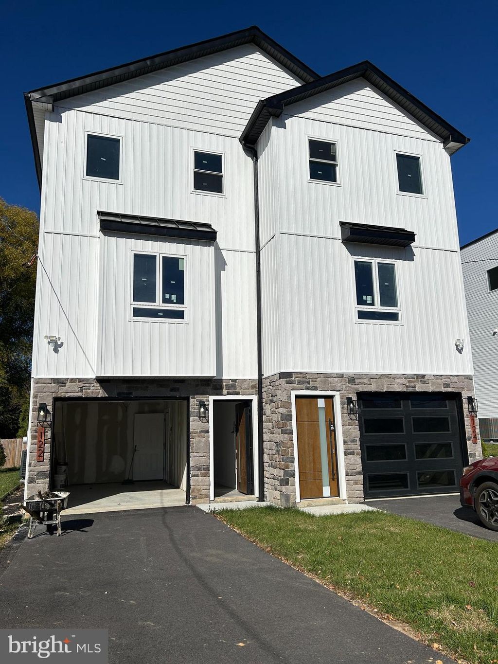 Photo of 122 Jackson Ave, GLENSIDE, PA 19038 (MLS # PAMC2159936)