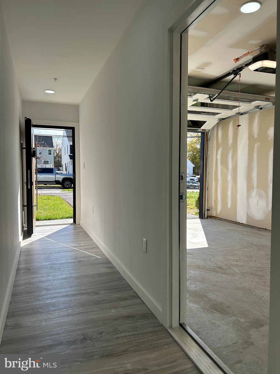 GLENSIDE - Residential Lease