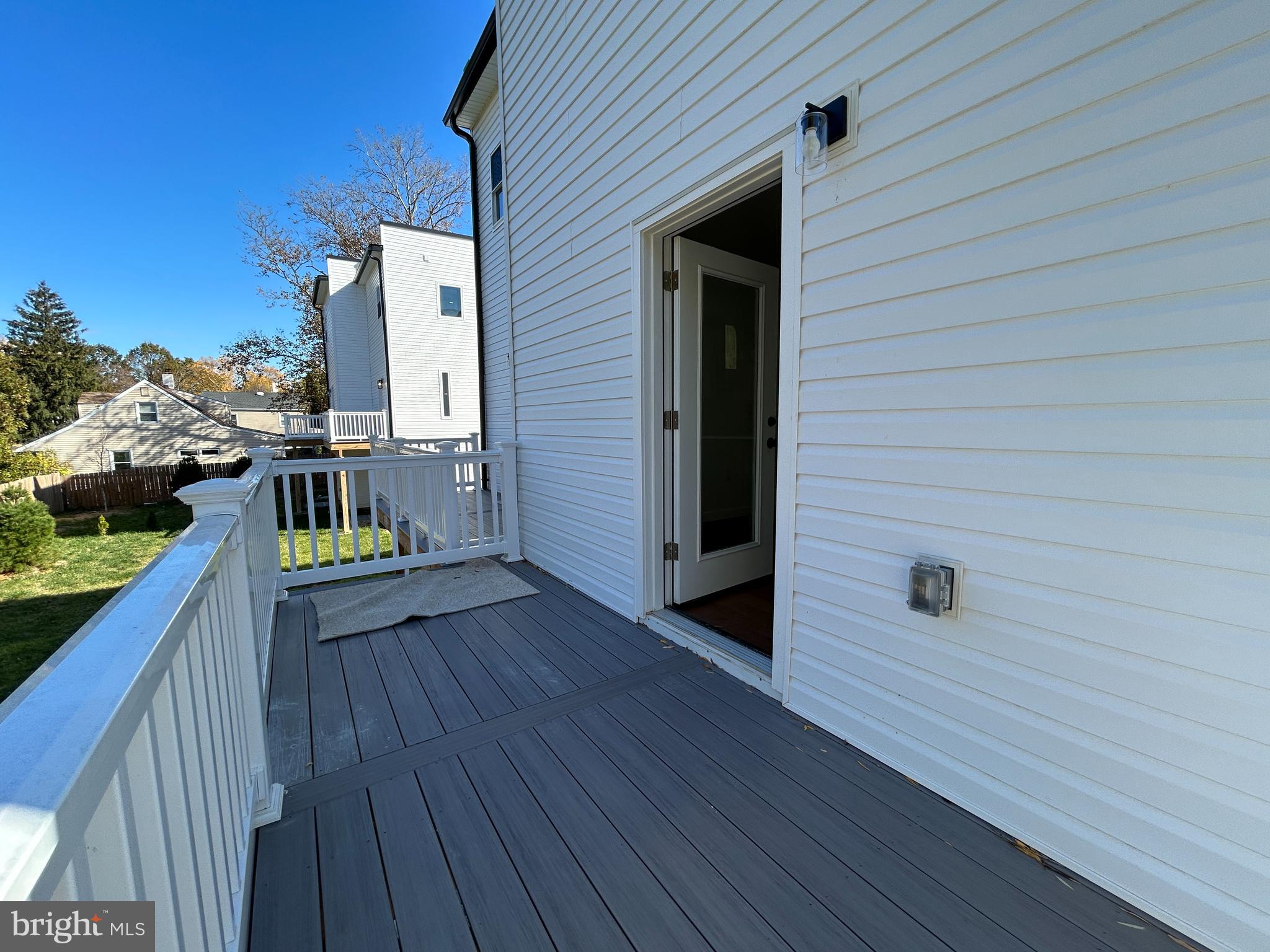 GLENSIDE - Residential Lease