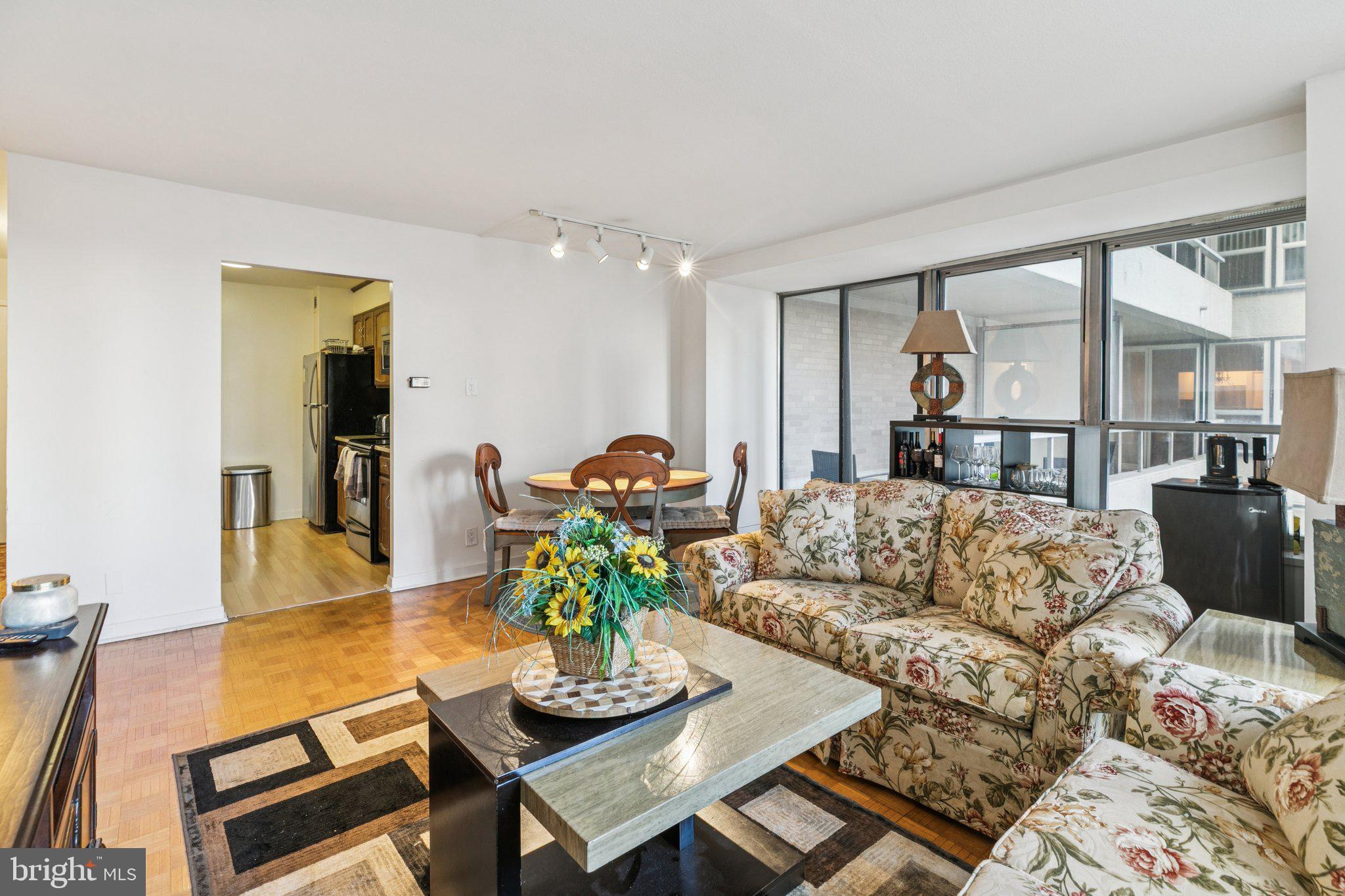 RITTENHOUSE SQUARE - Residential