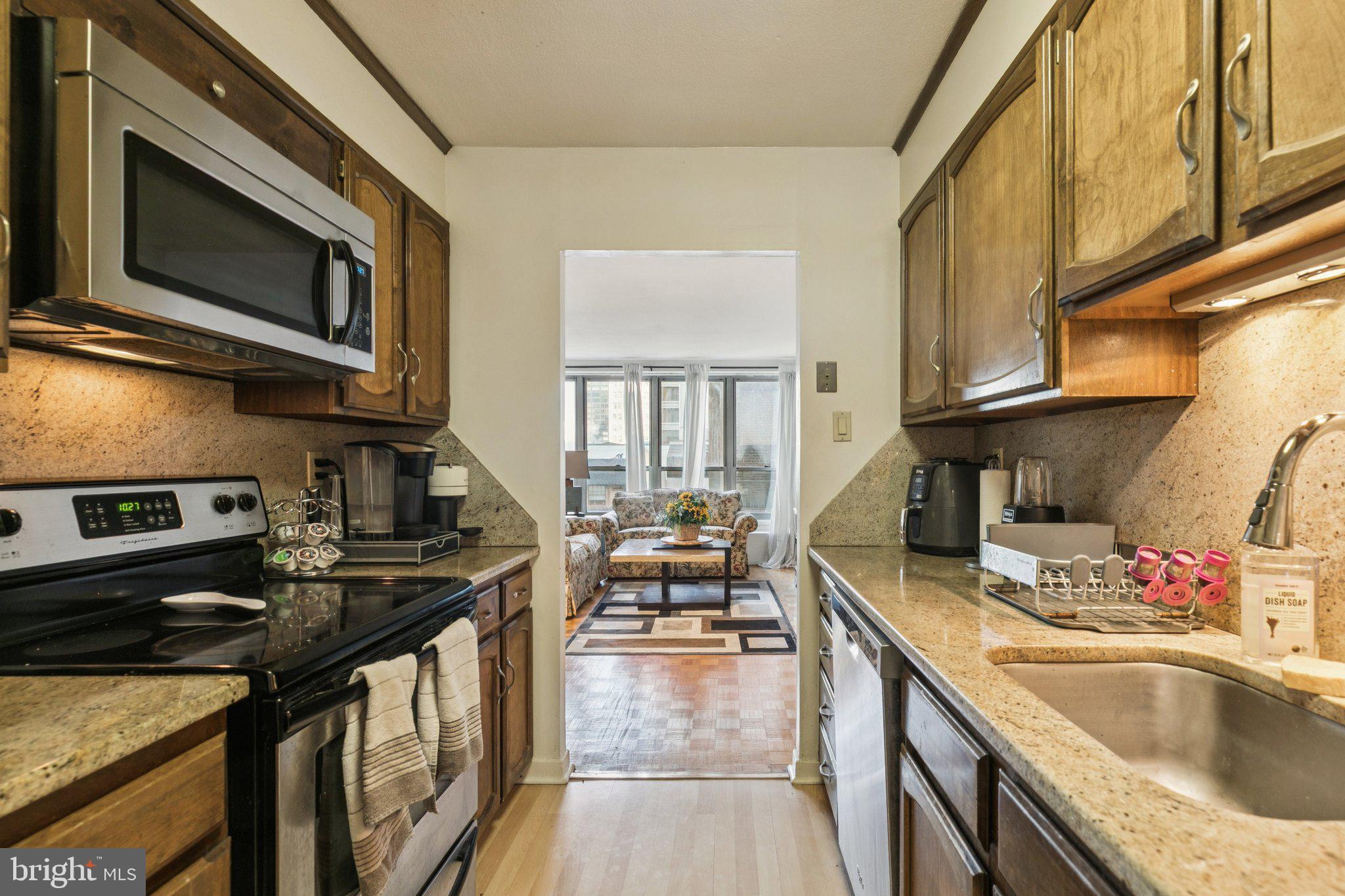 RITTENHOUSE SQUARE - Residential
