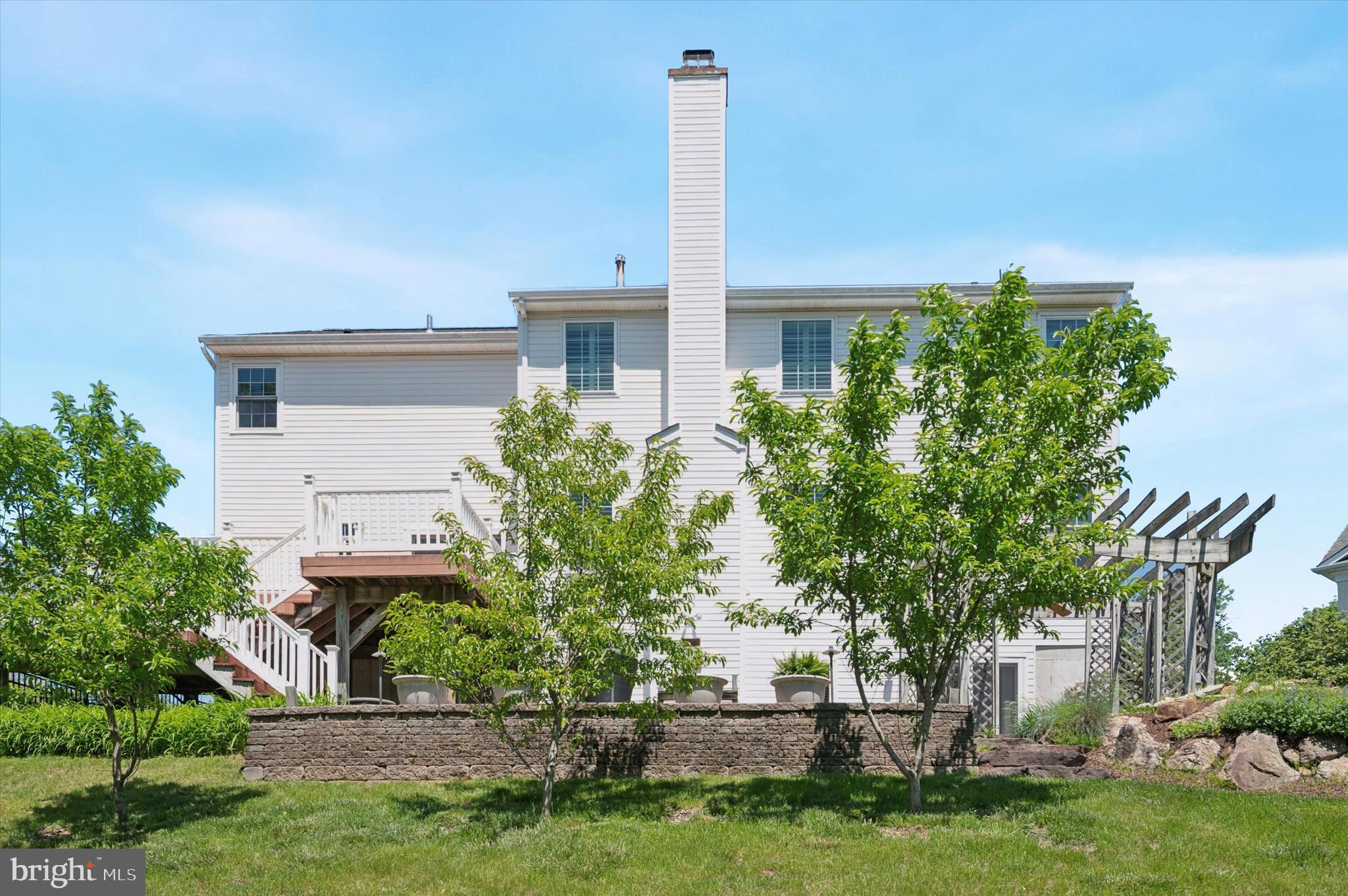 OLD MILL POINTE - Residential