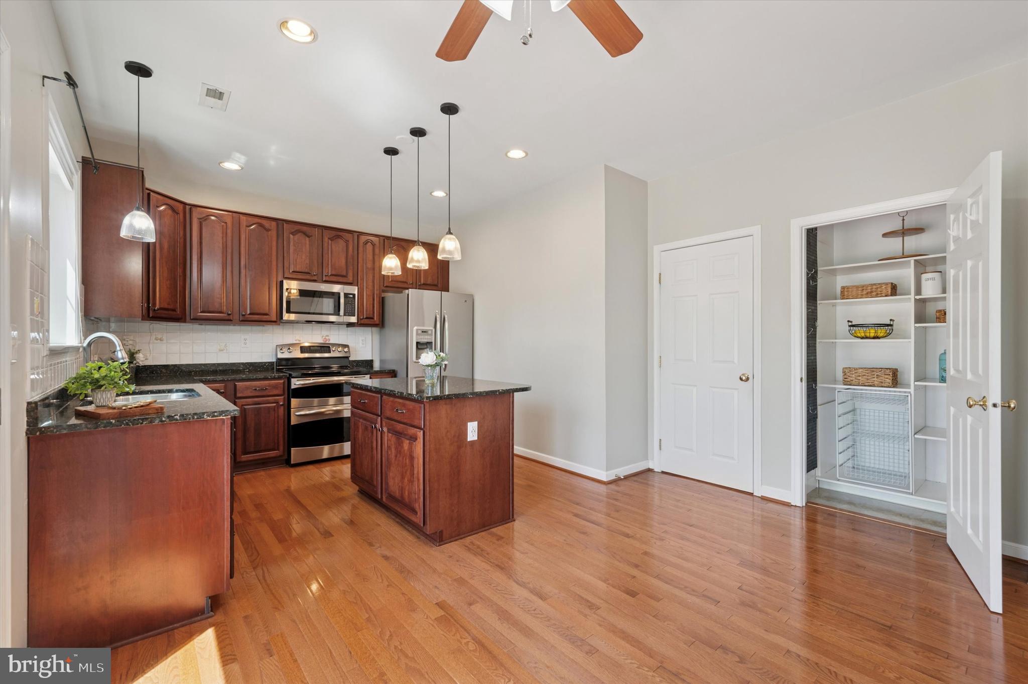 OLD MILL POINTE - Residential