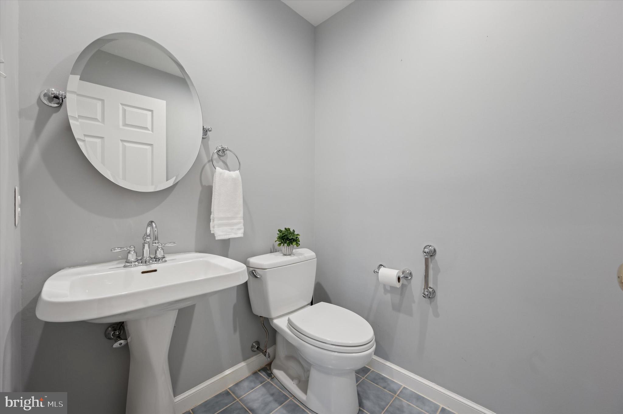 OLD MILL POINTE - Residential