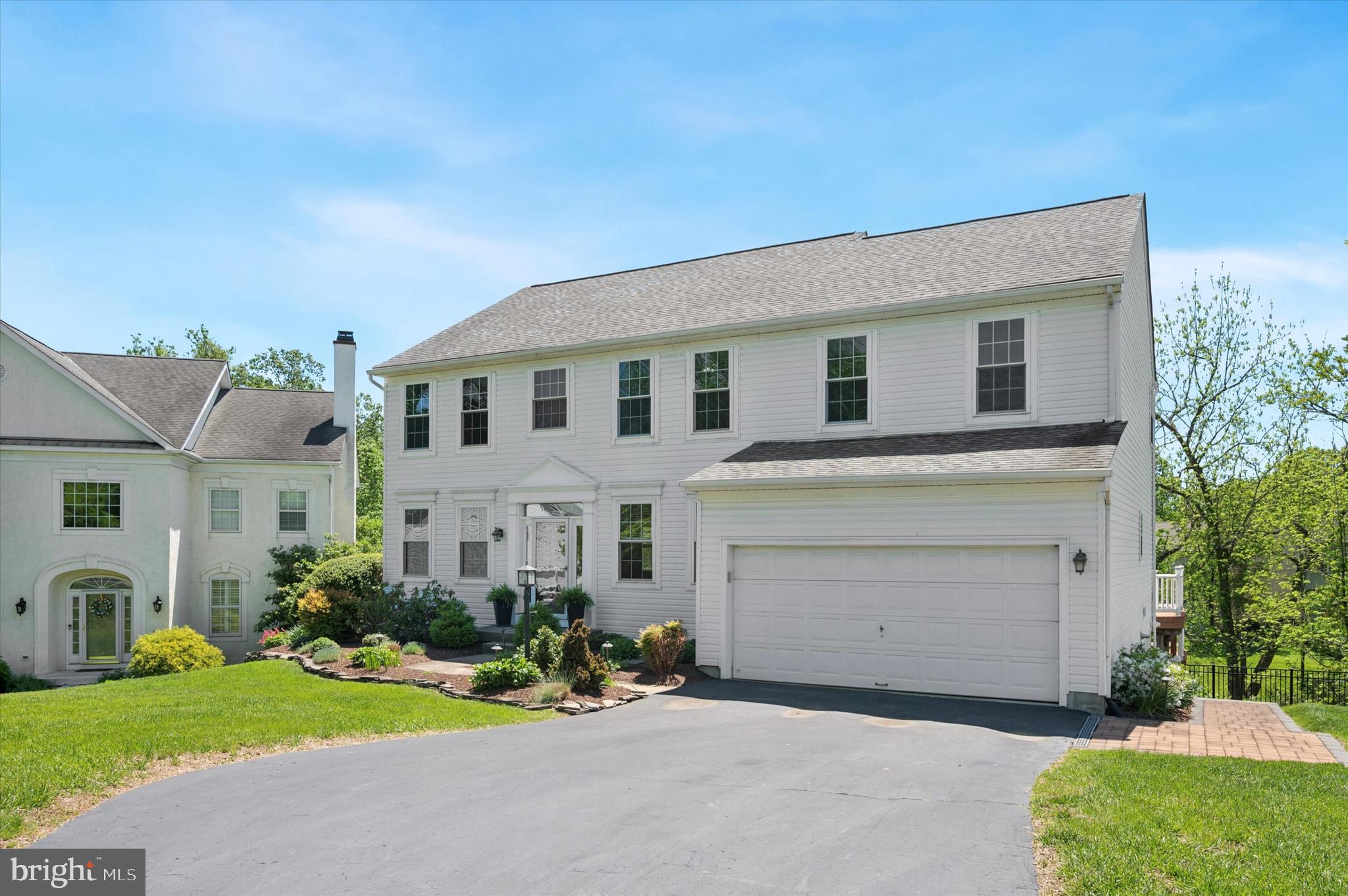 OLD MILL POINTE - Residential