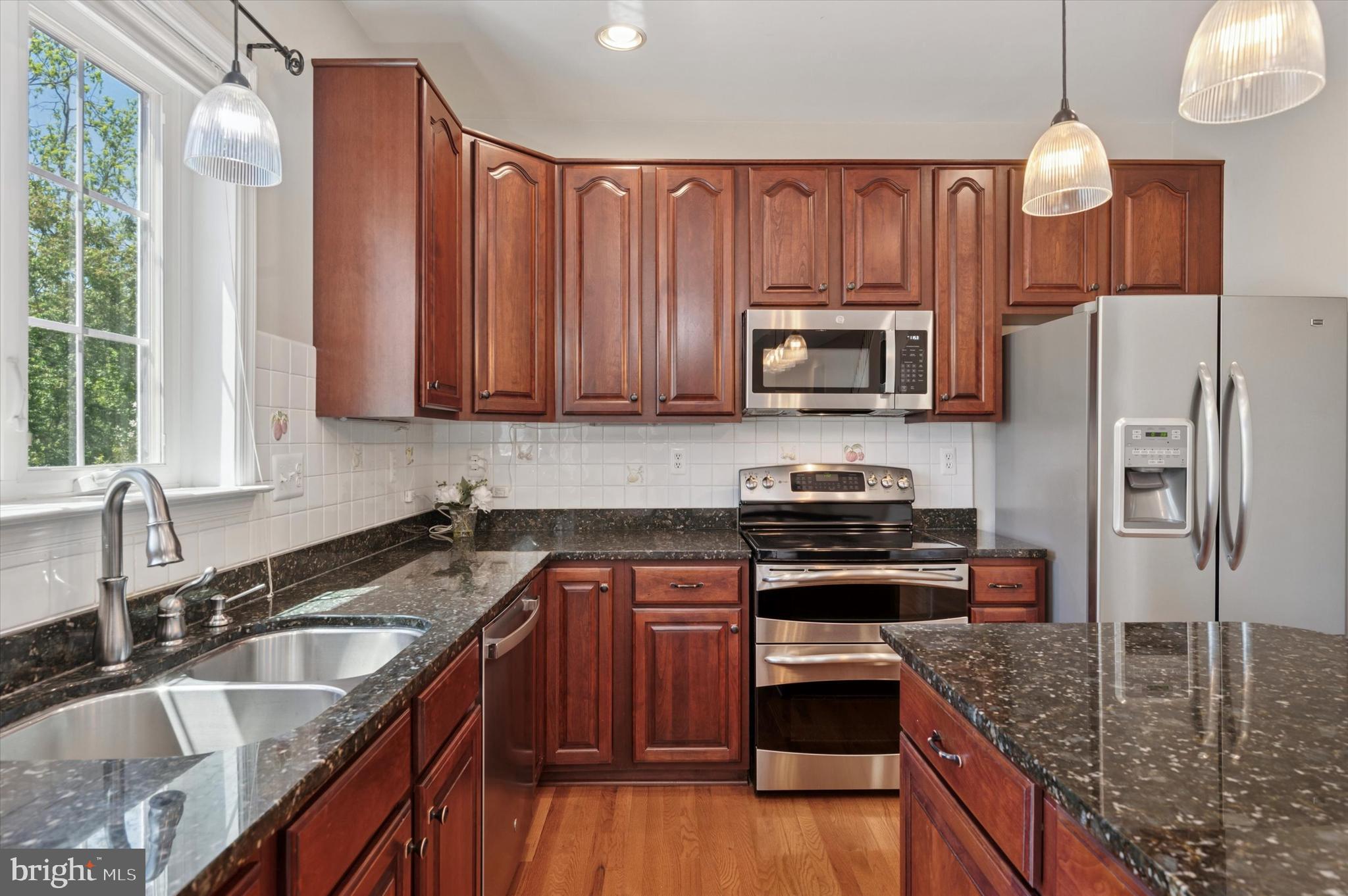 OLD MILL POINTE - Residential