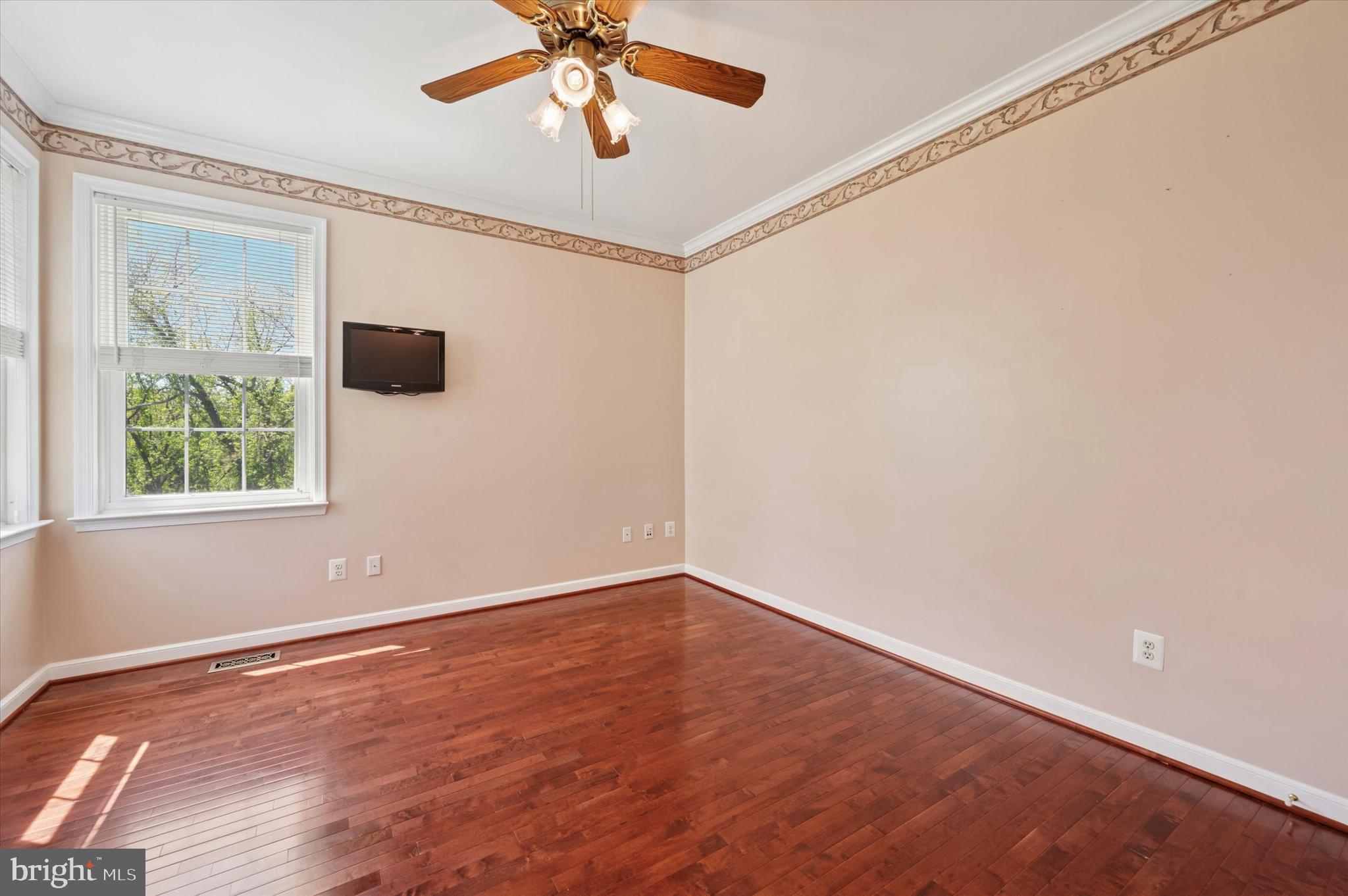 OLD MILL POINTE - Residential