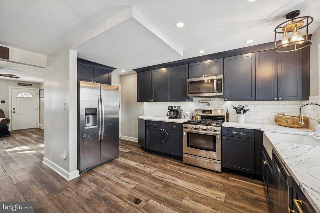 Photo of 621 Richfield Avenue, GLENOLDEN, PA 19036 (MLS # PADE2107060)