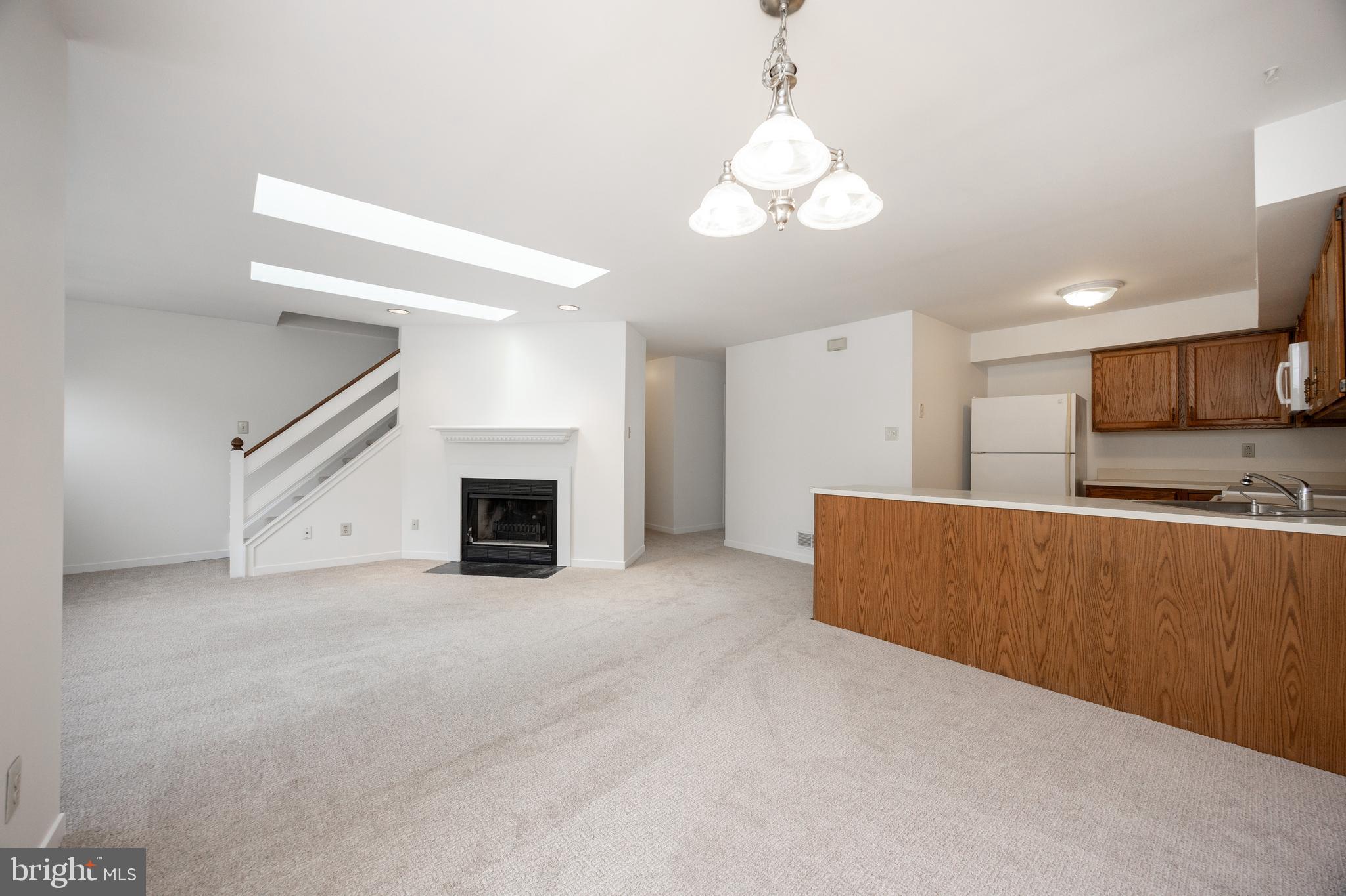 THE CROSSINGS AT EXT - Residential Lease