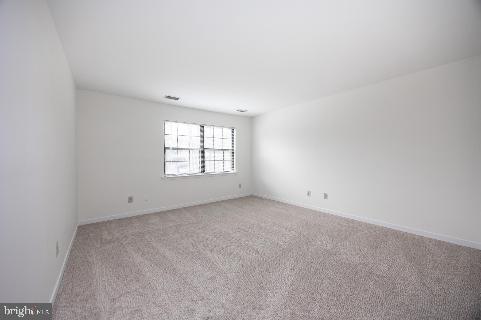 THE CROSSINGS AT EXT - Residential Lease