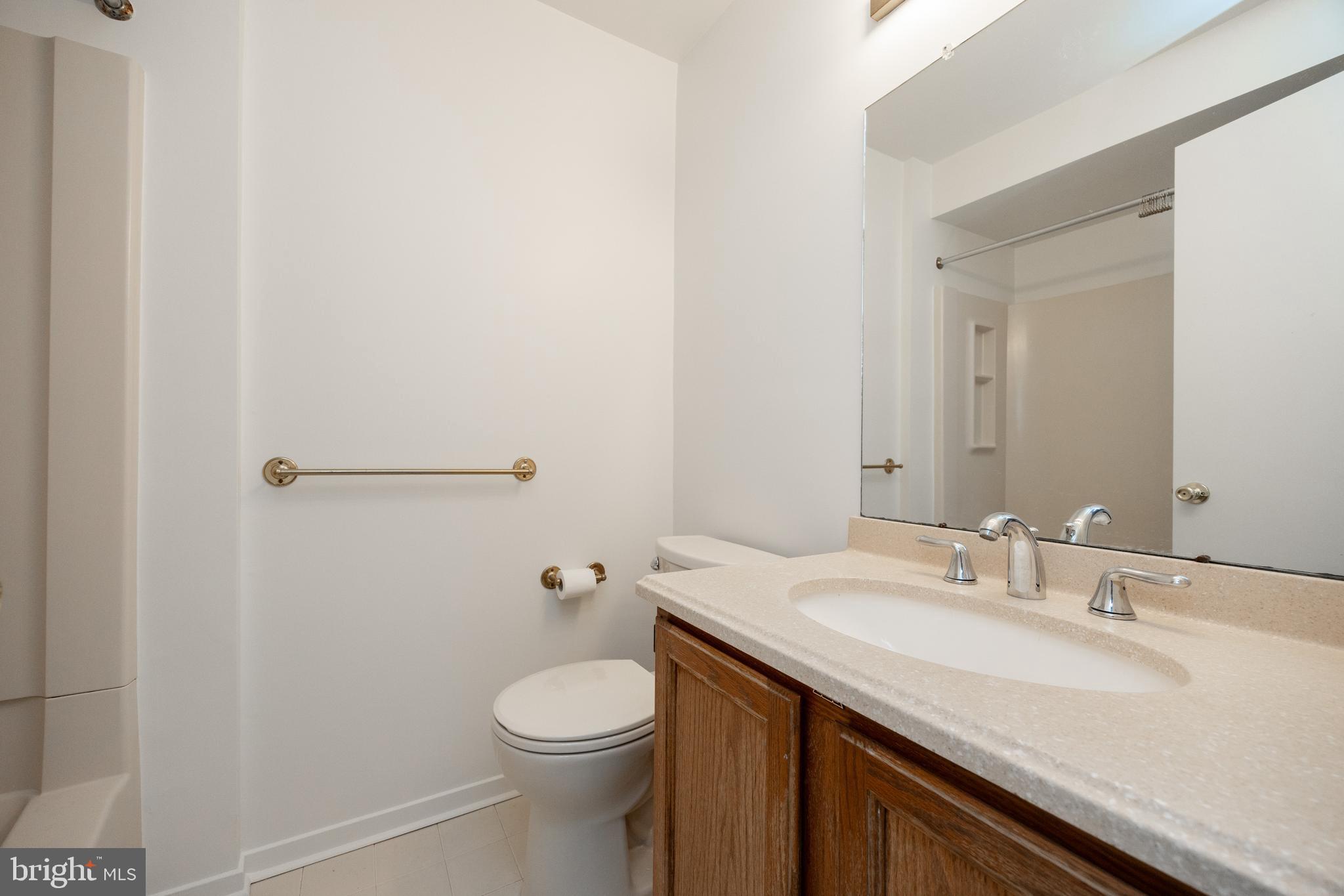 THE CROSSINGS AT EXT - Residential Lease