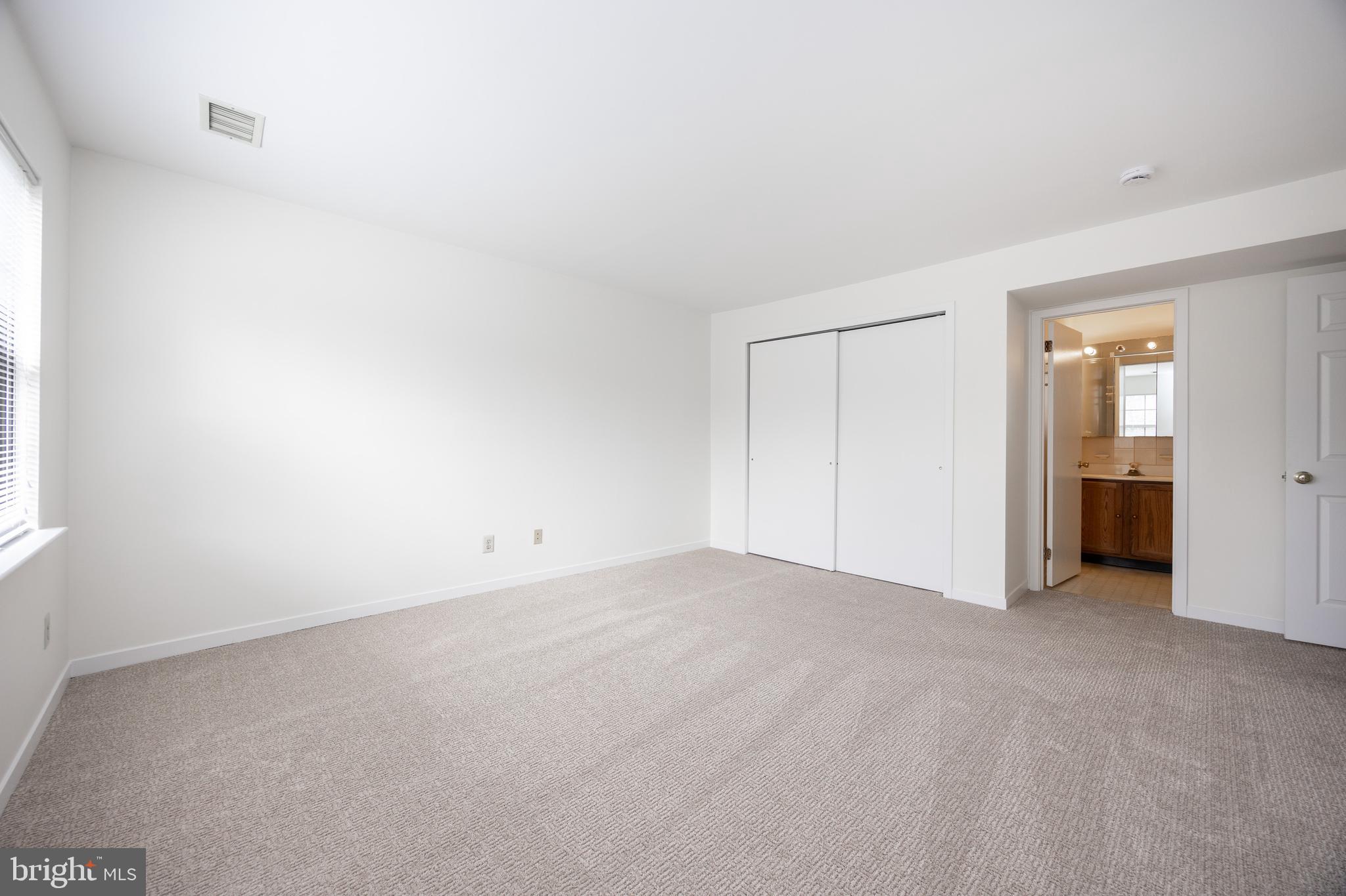 THE CROSSINGS AT EXT - Residential Lease