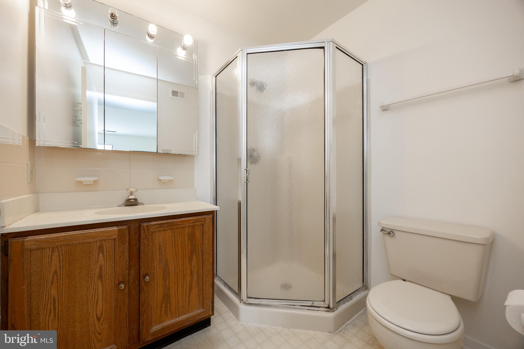 THE CROSSINGS AT EXT - Residential Lease