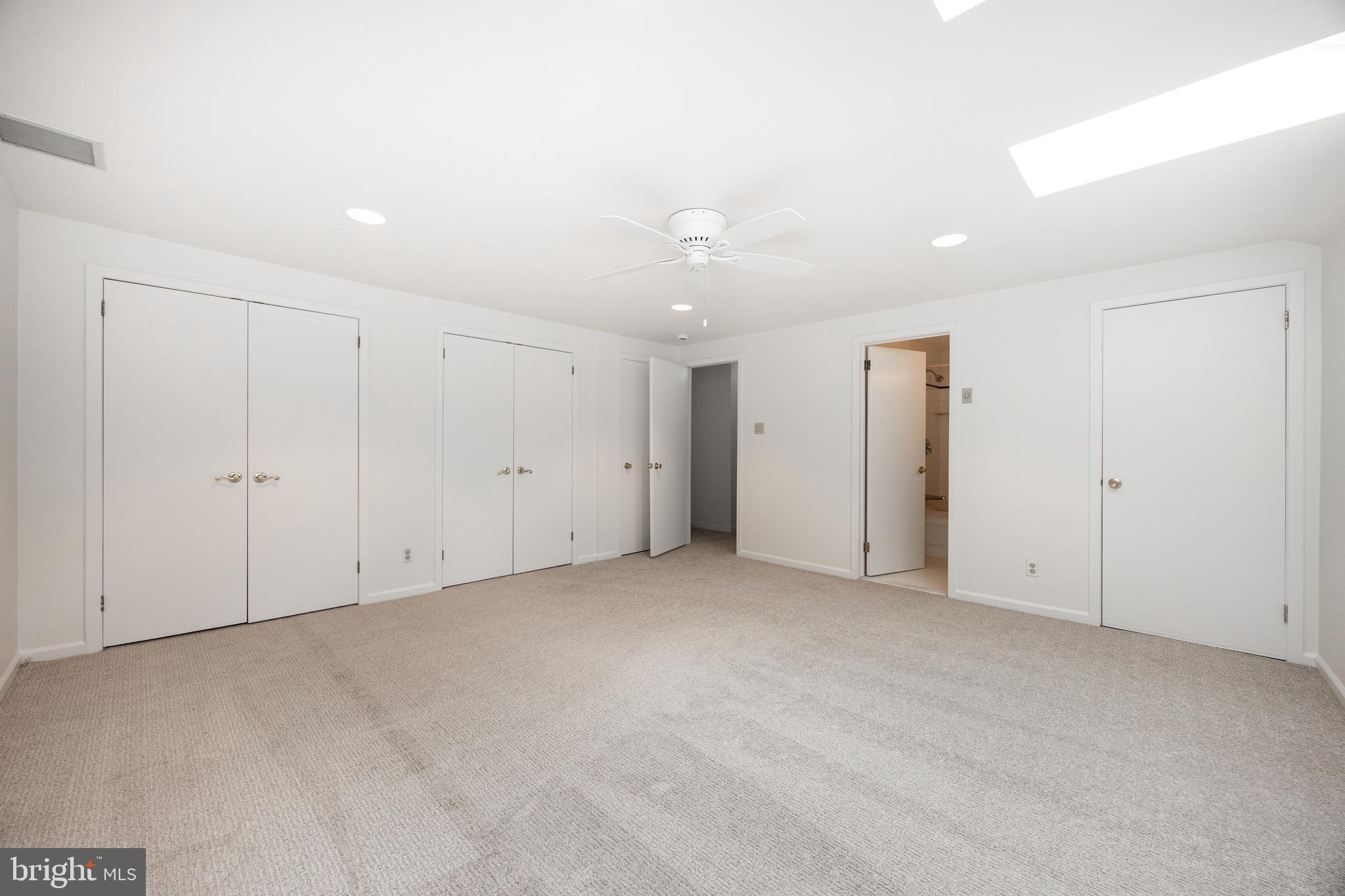 THE CROSSINGS AT EXT - Residential Lease