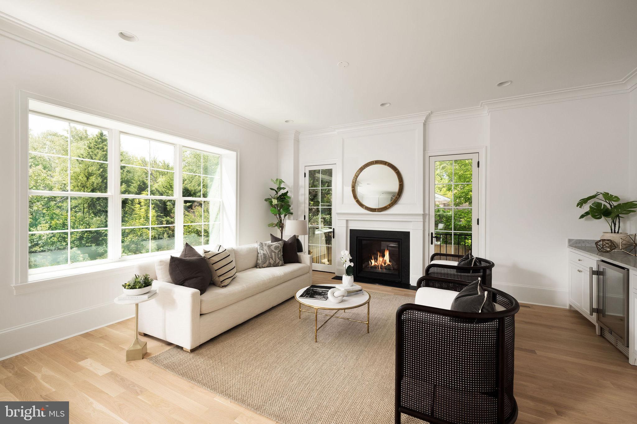 ROCK CREEK KNOLLS - Residential