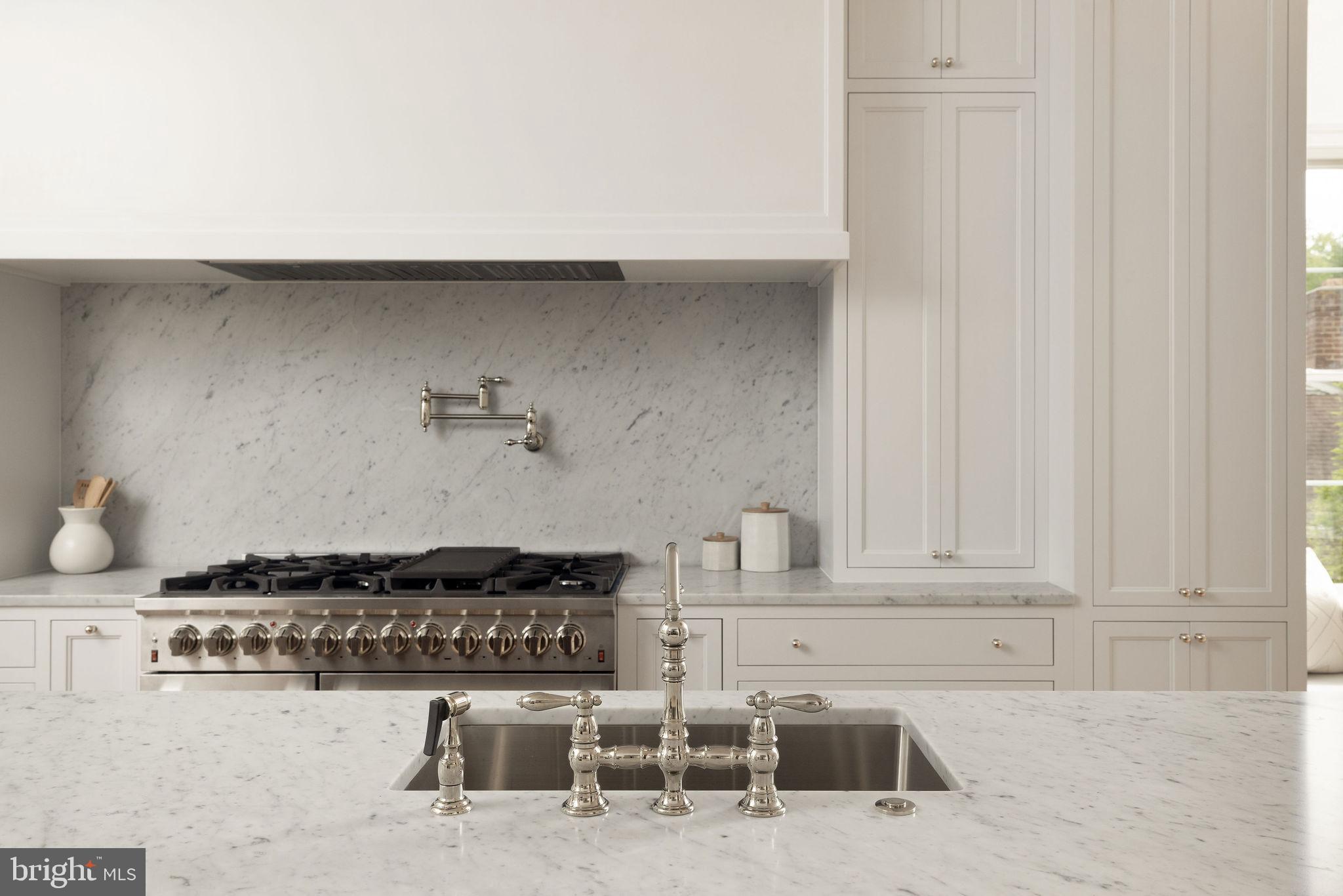 ROCK CREEK KNOLLS - Residential