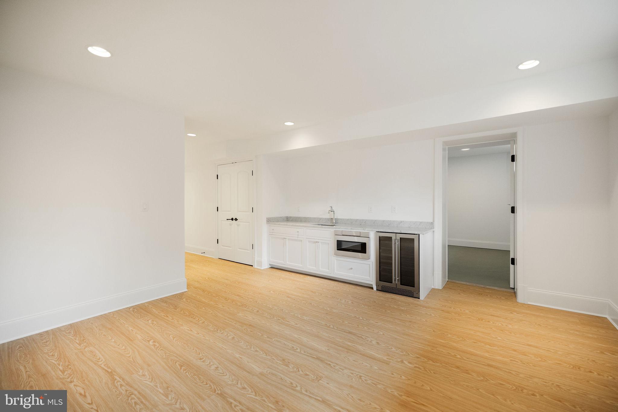 ROCK CREEK KNOLLS - Residential