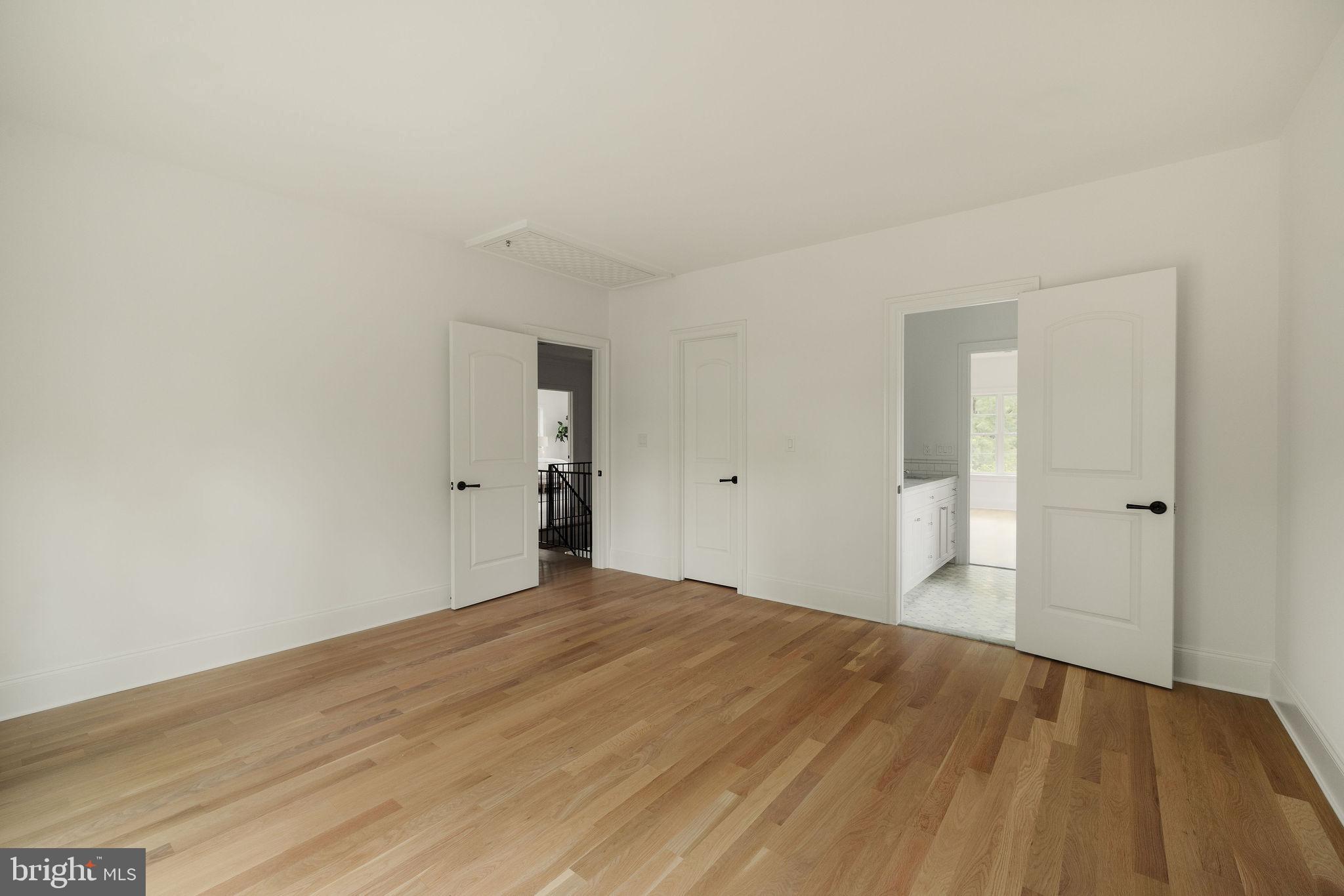 ROCK CREEK KNOLLS - Residential