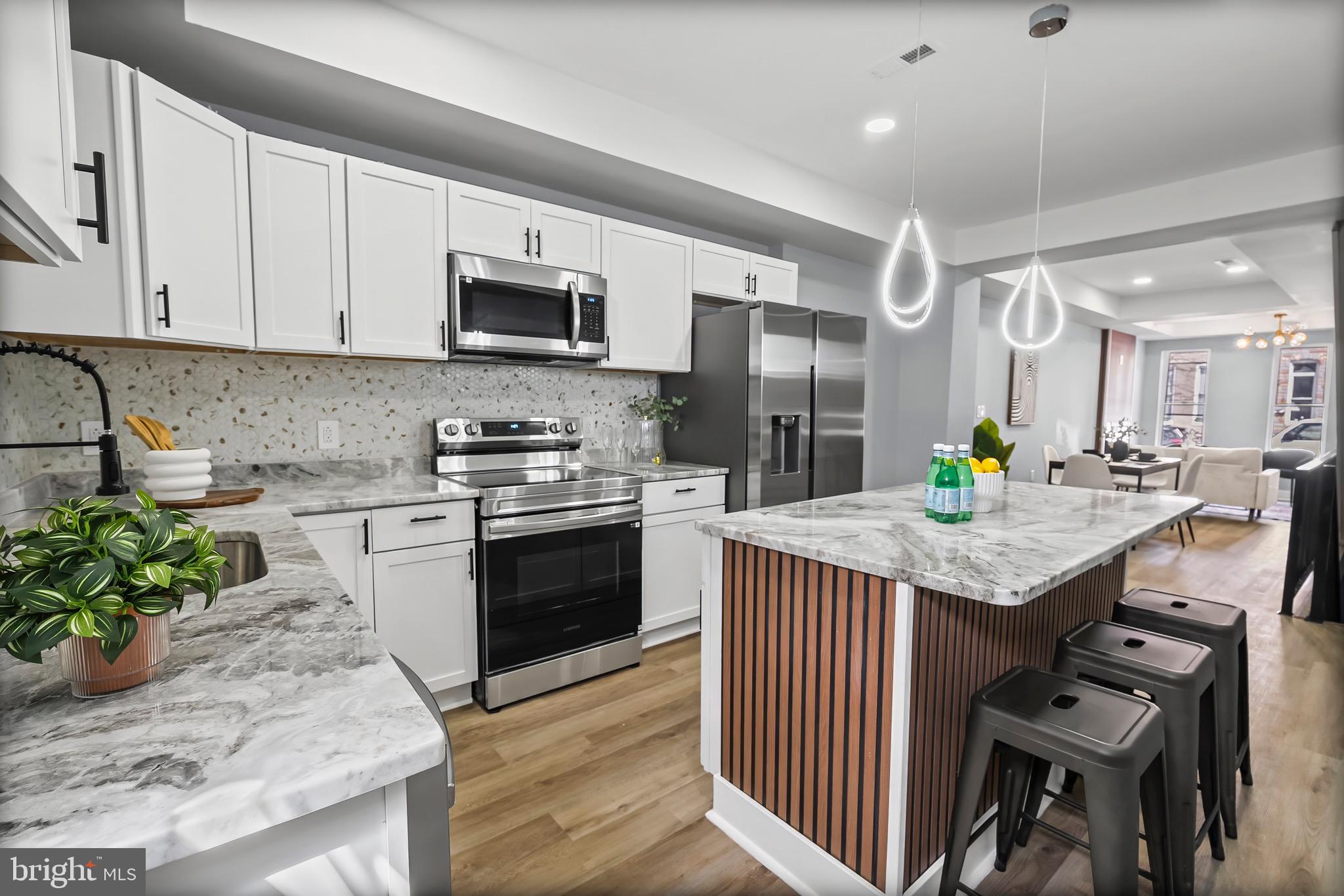 BROADWAY EAST - Residential