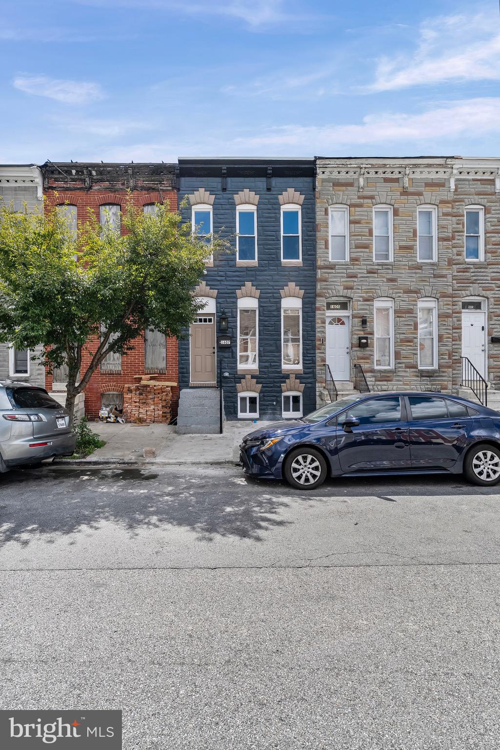 BROADWAY EAST - Residential