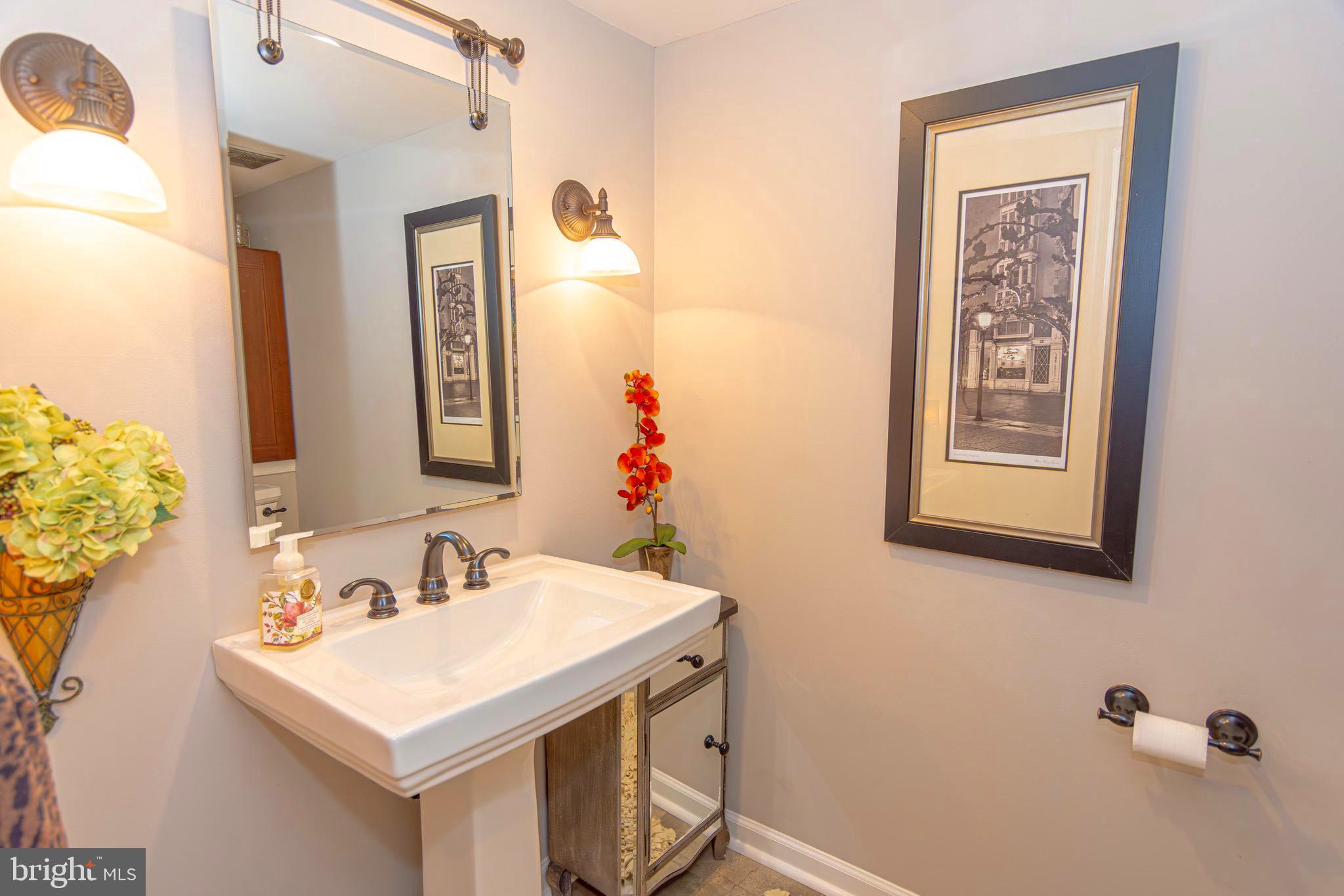 VILLAGE II - Residential