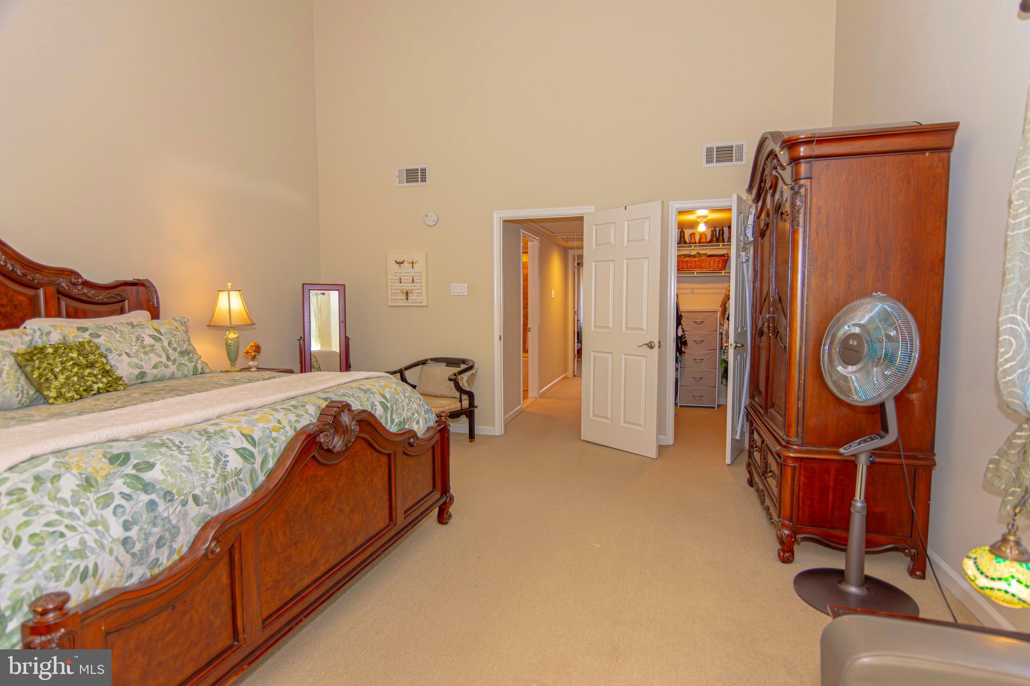 VILLAGE II - Residential