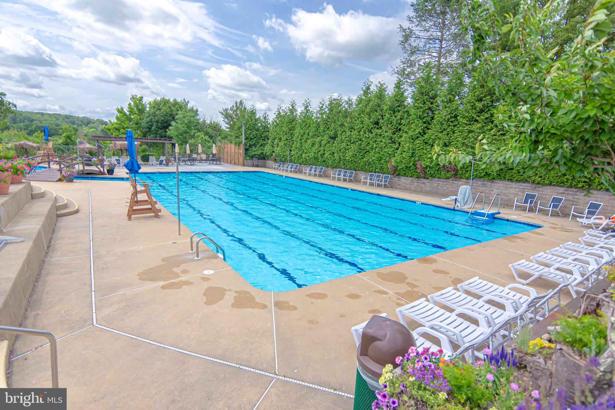 VILLAGE II - Residential