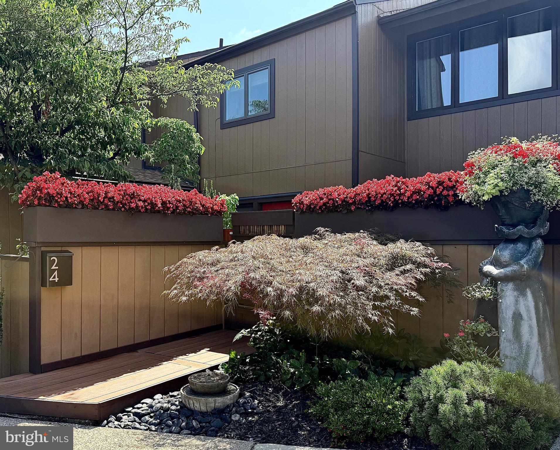 VILLAGE II - Residential