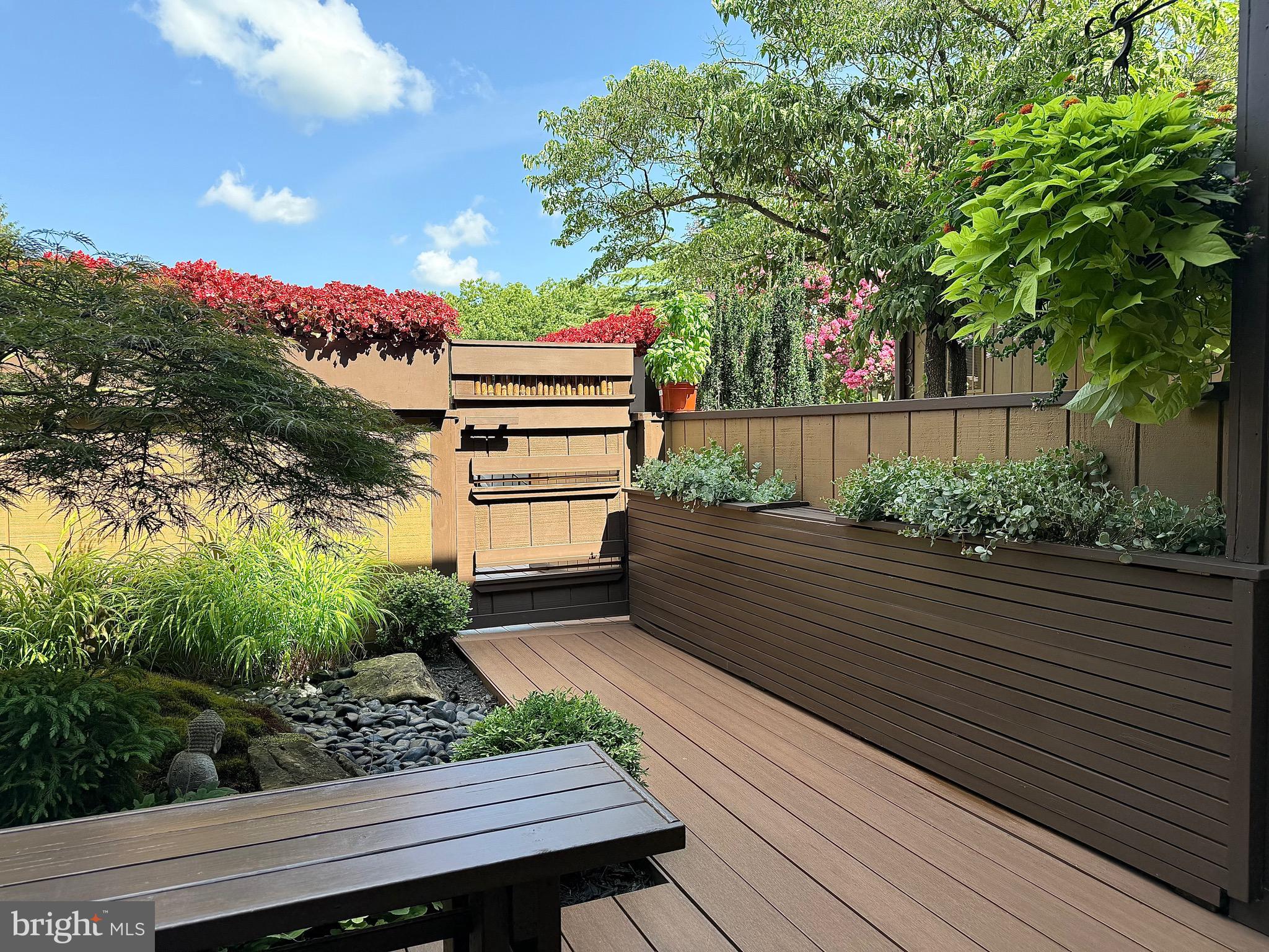 VILLAGE II - Residential