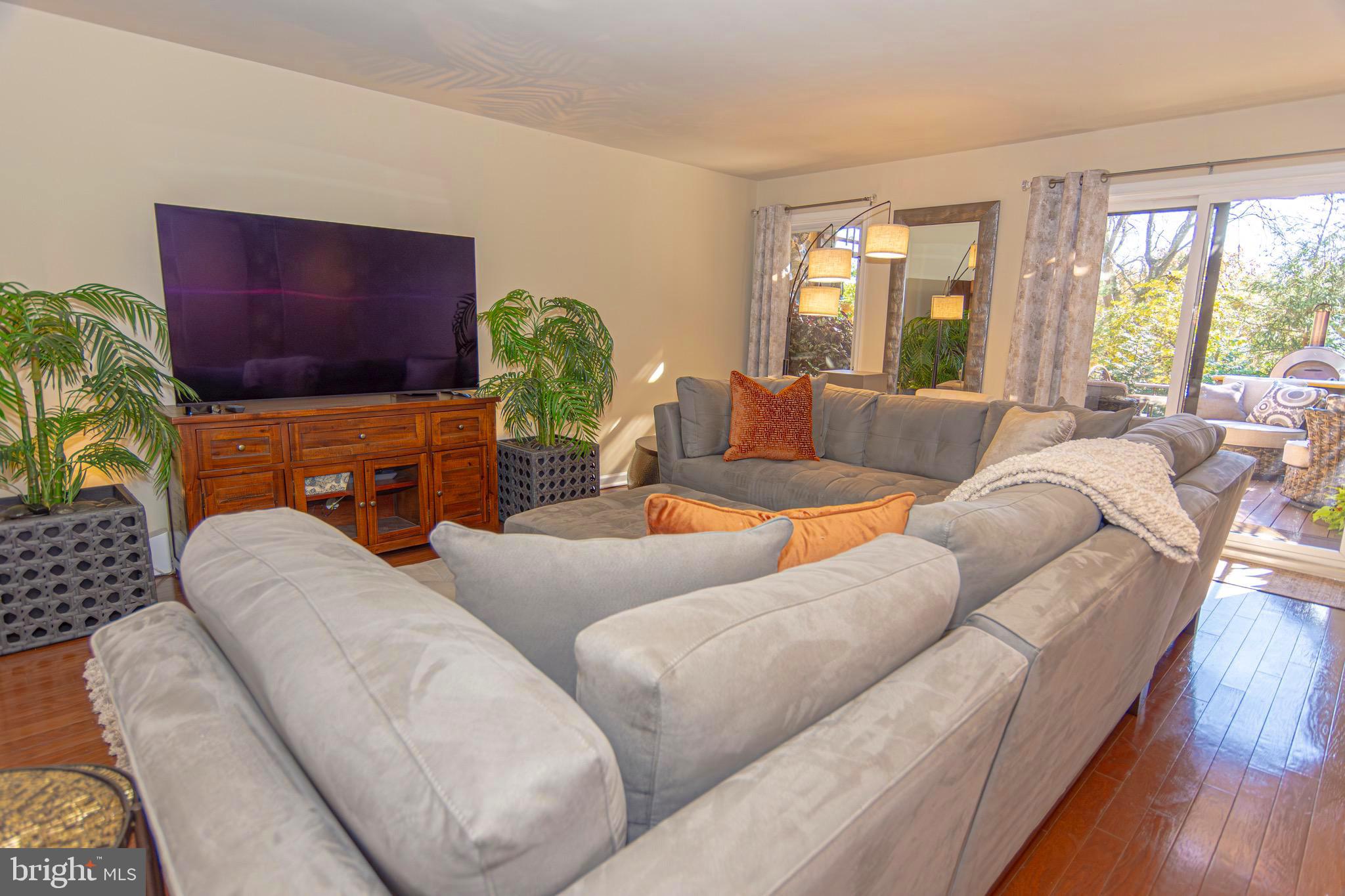 VILLAGE II - Residential