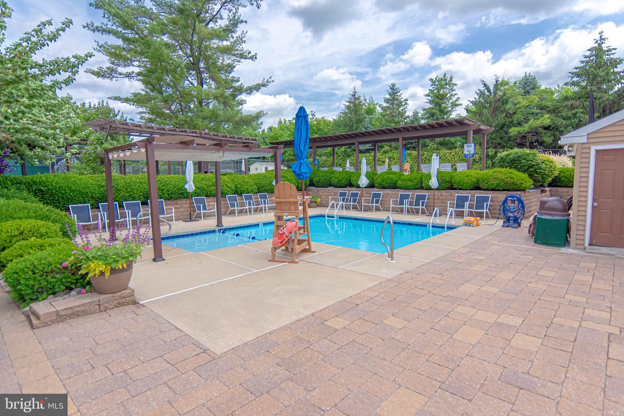 VILLAGE II - Residential