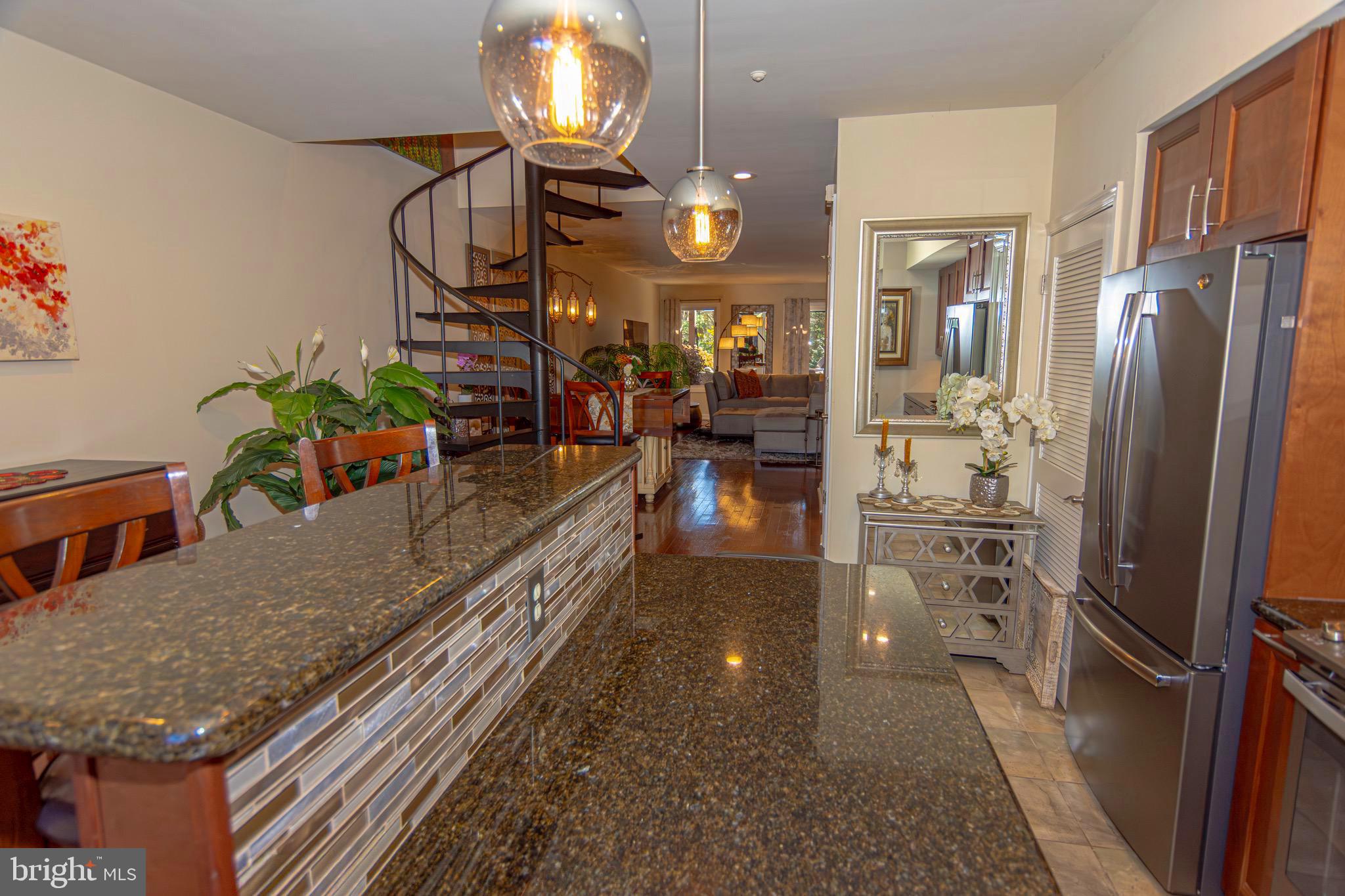 VILLAGE II - Residential