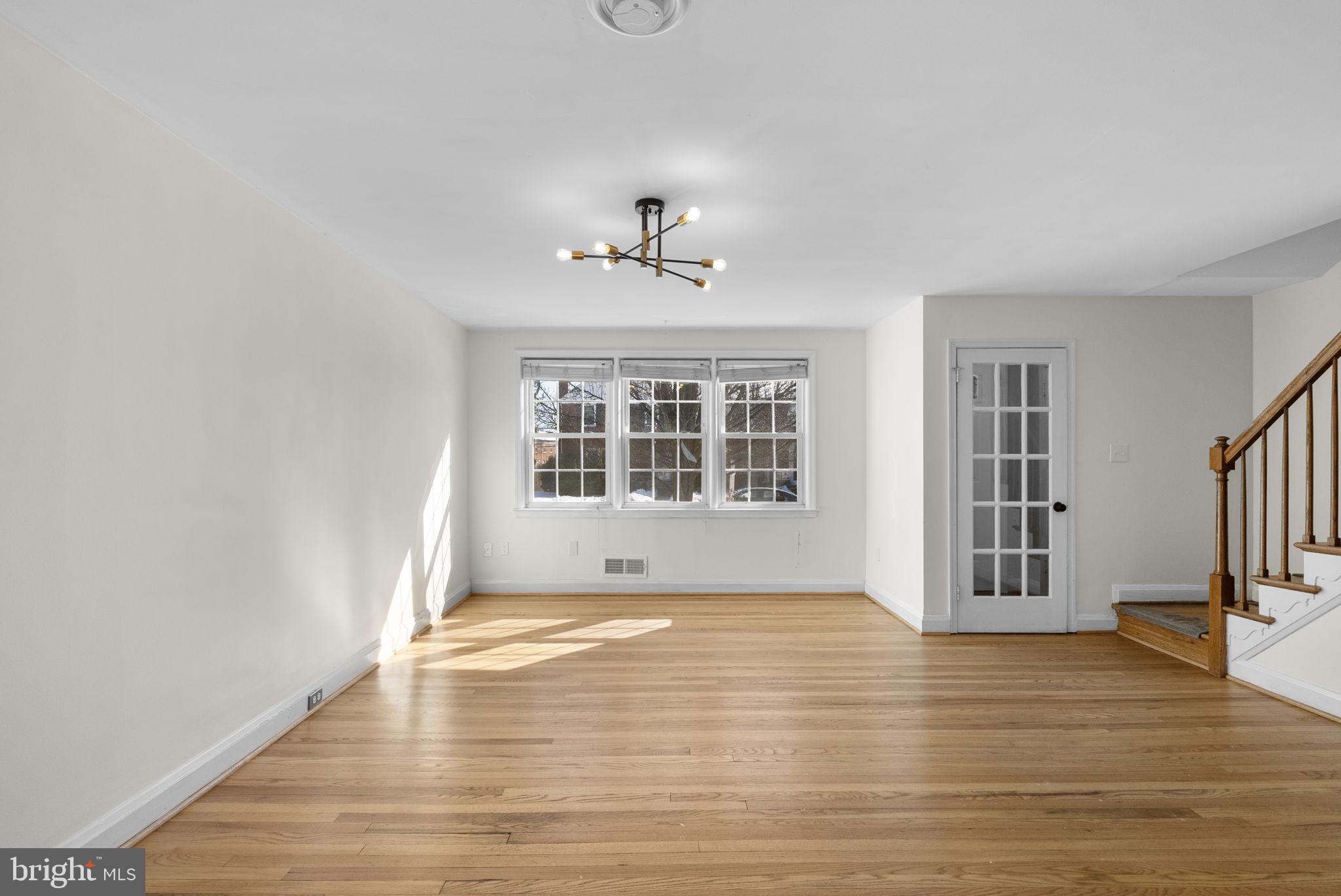 LOCH RAVEN MANOR - Residential