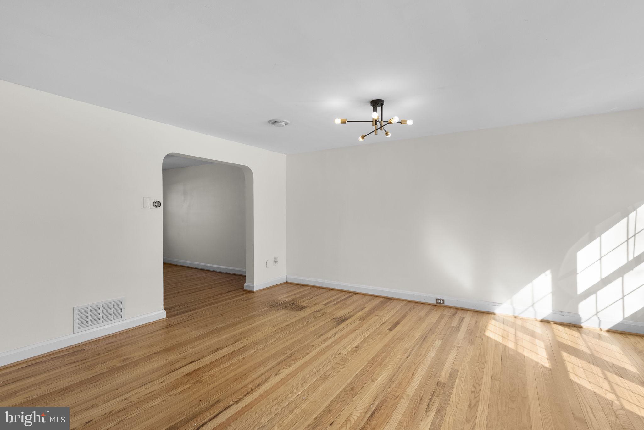 LOCH RAVEN MANOR - Residential