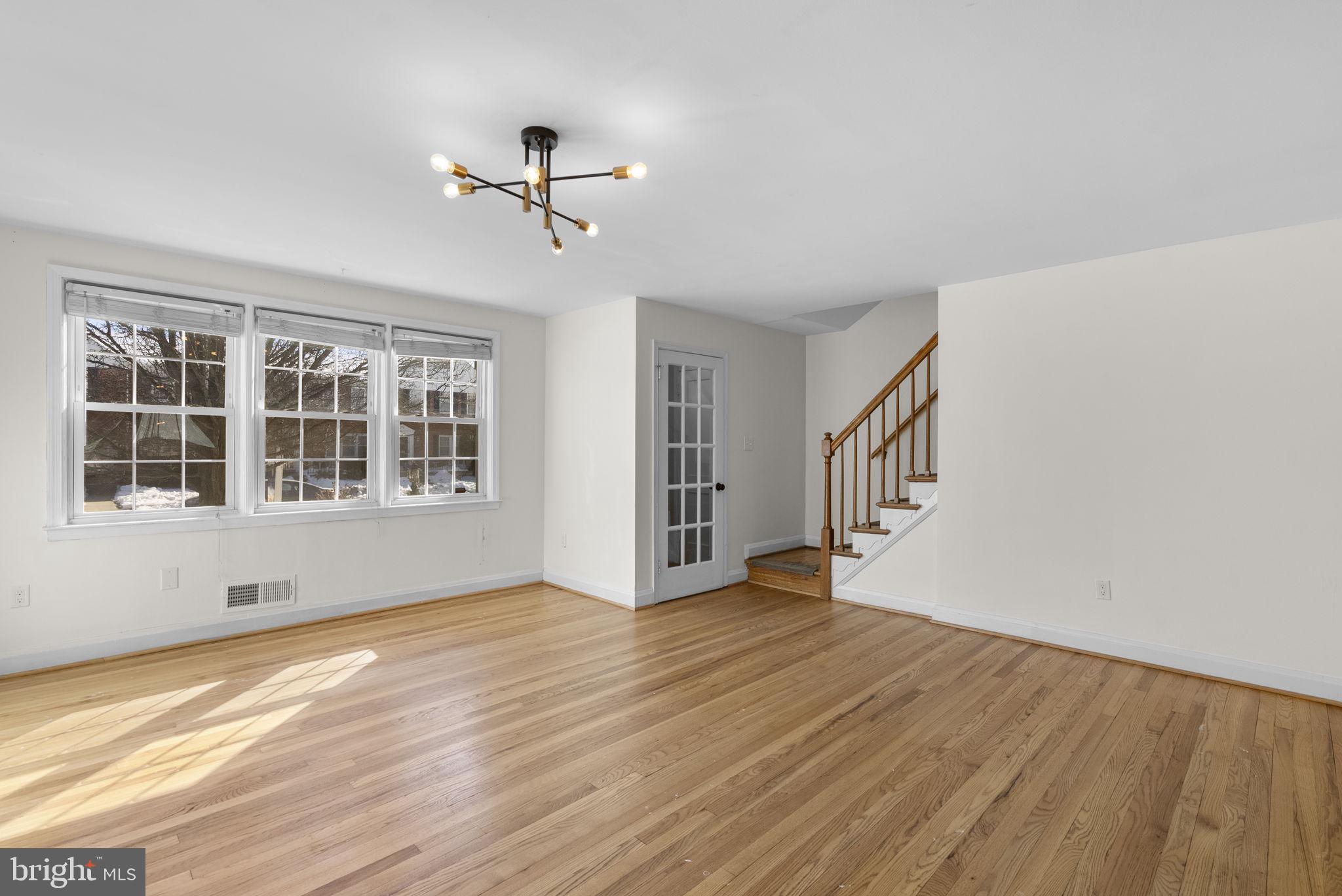 LOCH RAVEN MANOR - Residential