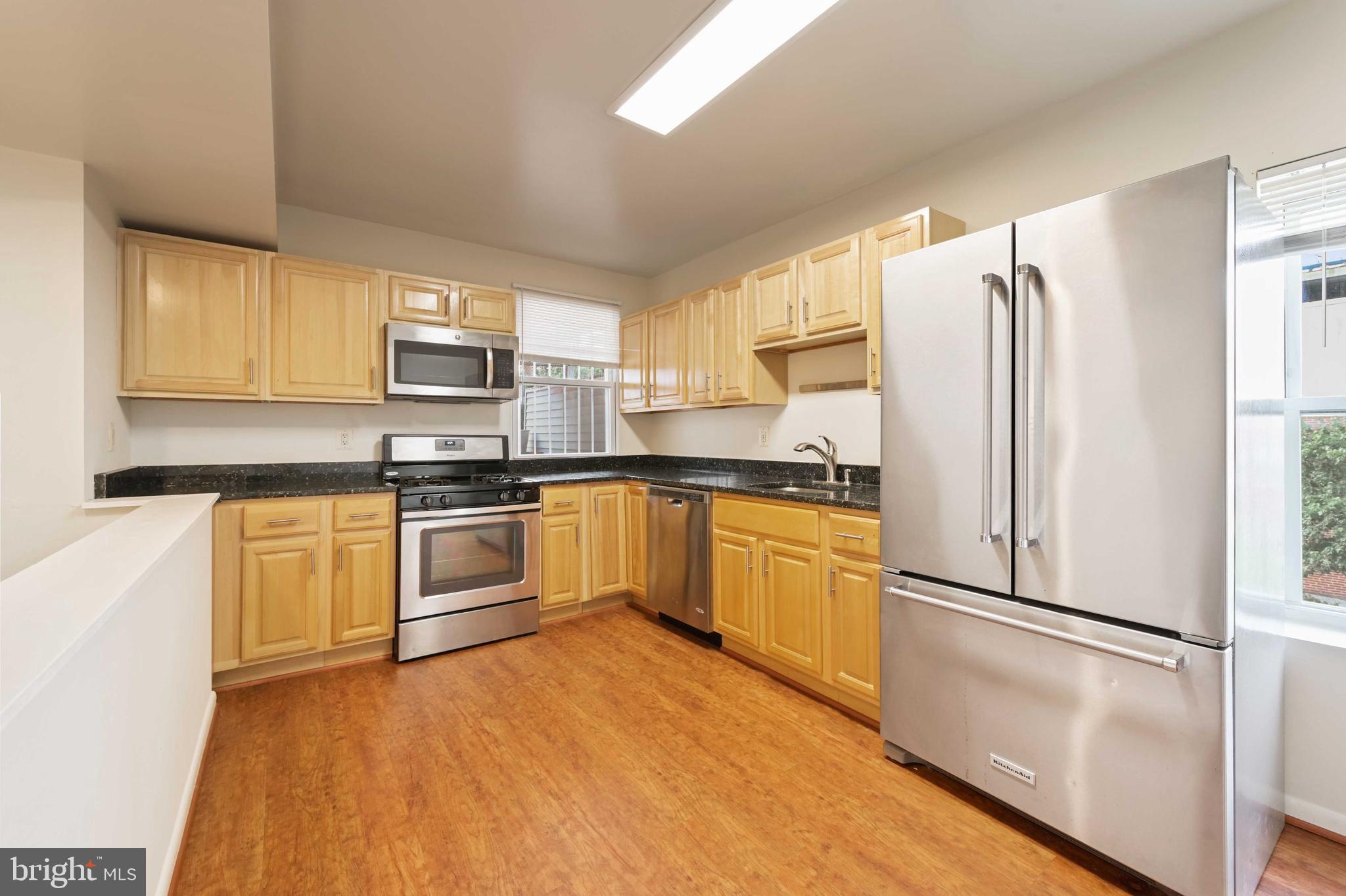 FELLS POINT - 2 BED 1.5 BATH 2 level apartment NOW available! Updated kitchen and excellent location. W/D in unit. Street parking. ALL UNITS SHARE ACCESS TO THE ROOF DECK WITH GREAT VIEWS. There is a secured package box.
ONE TIME $120 processing fee. $40 app fee per person. Water is included in rent.