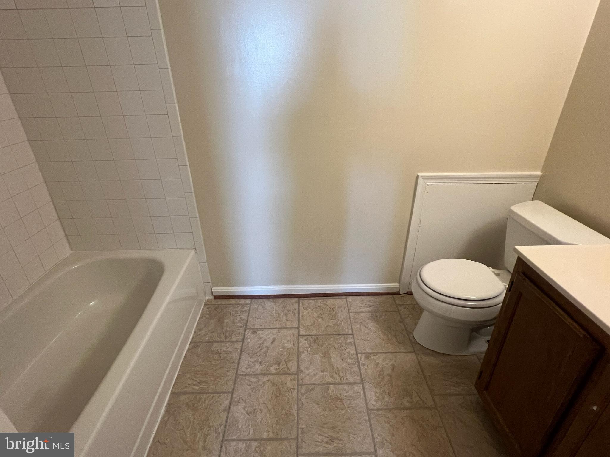 GUNNERS VIEW - Residential Lease