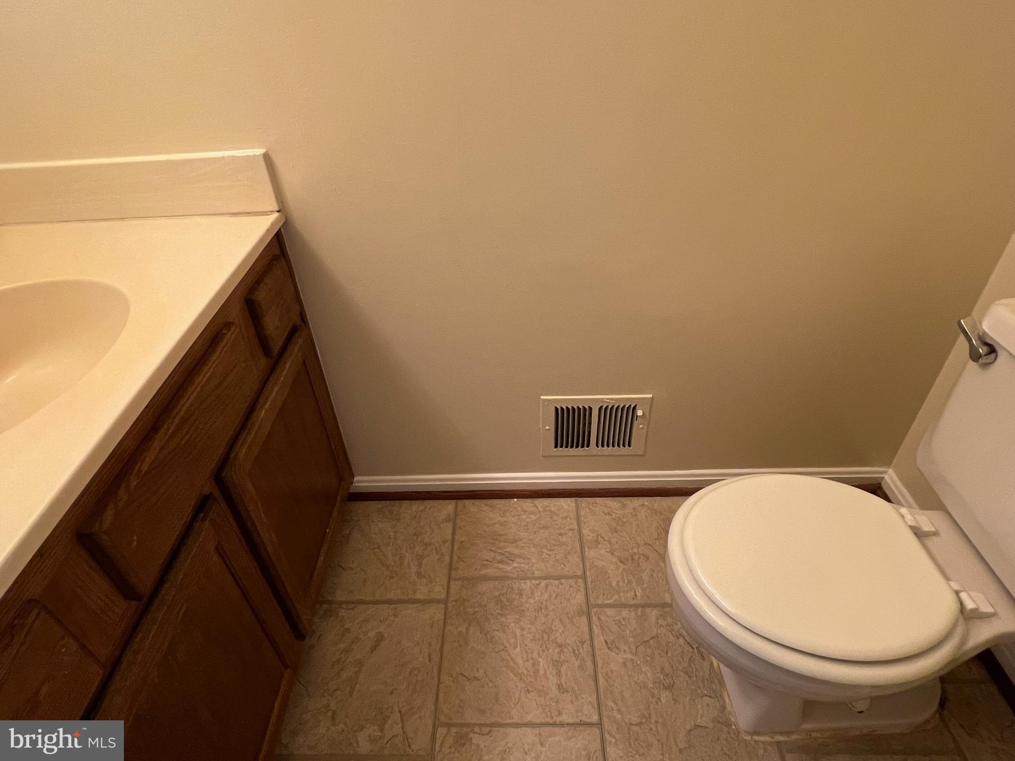 GUNNERS VIEW - Residential Lease