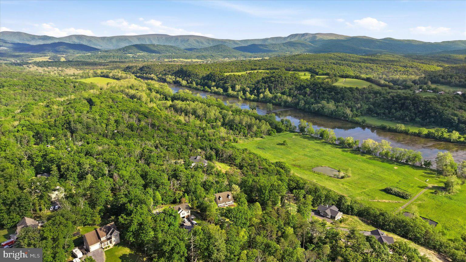 THUNDERBIRD RANCH - Residential