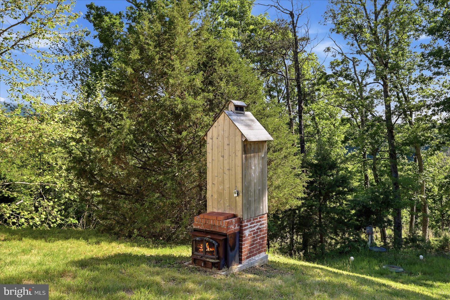 THUNDERBIRD RANCH - Residential