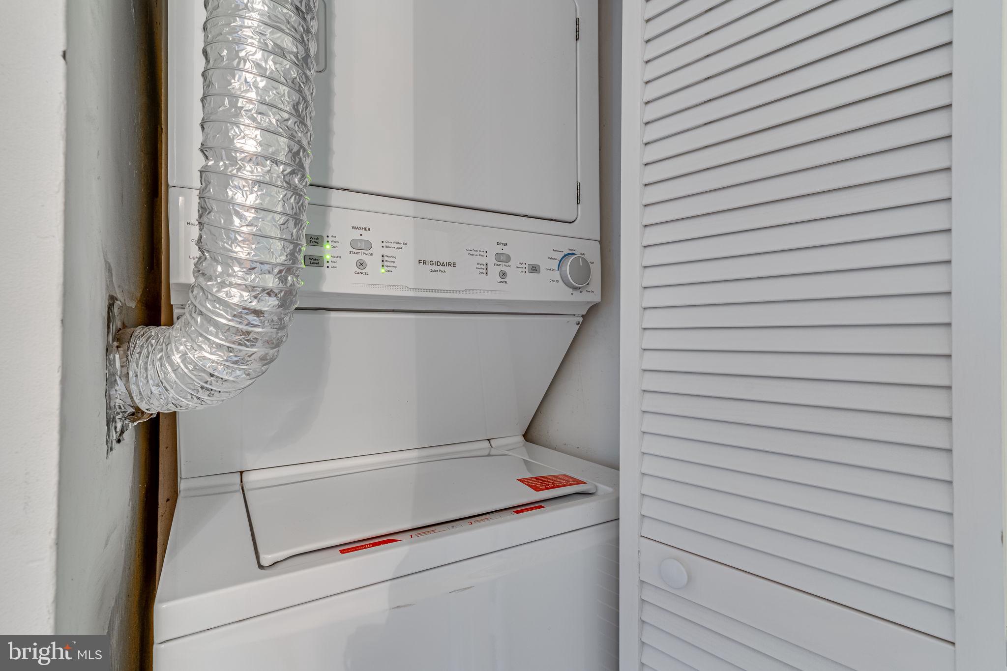 HUNTINGTON NEIGHBORHOOD - Residential